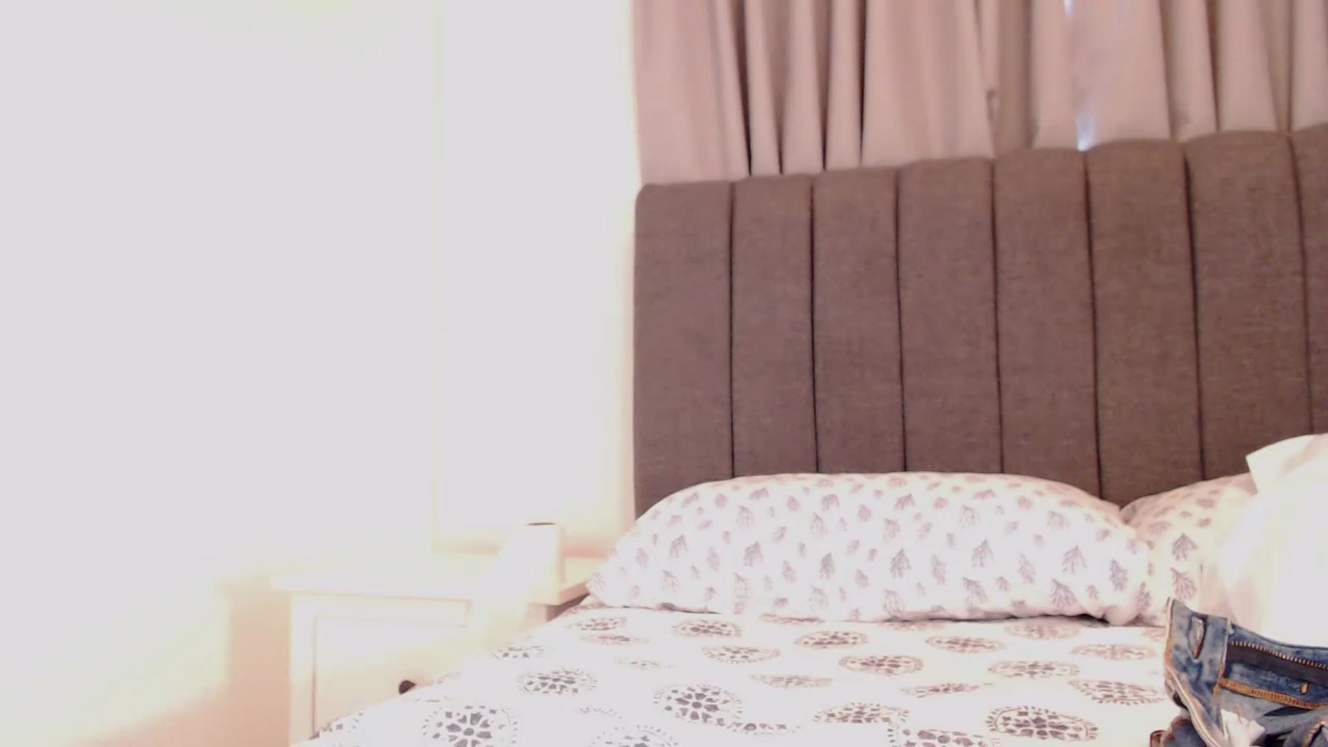 Gallery image thumbnail from SusyHernandez's myfreecams stream on, 03/18/2023, 21:19 image 18 of 20