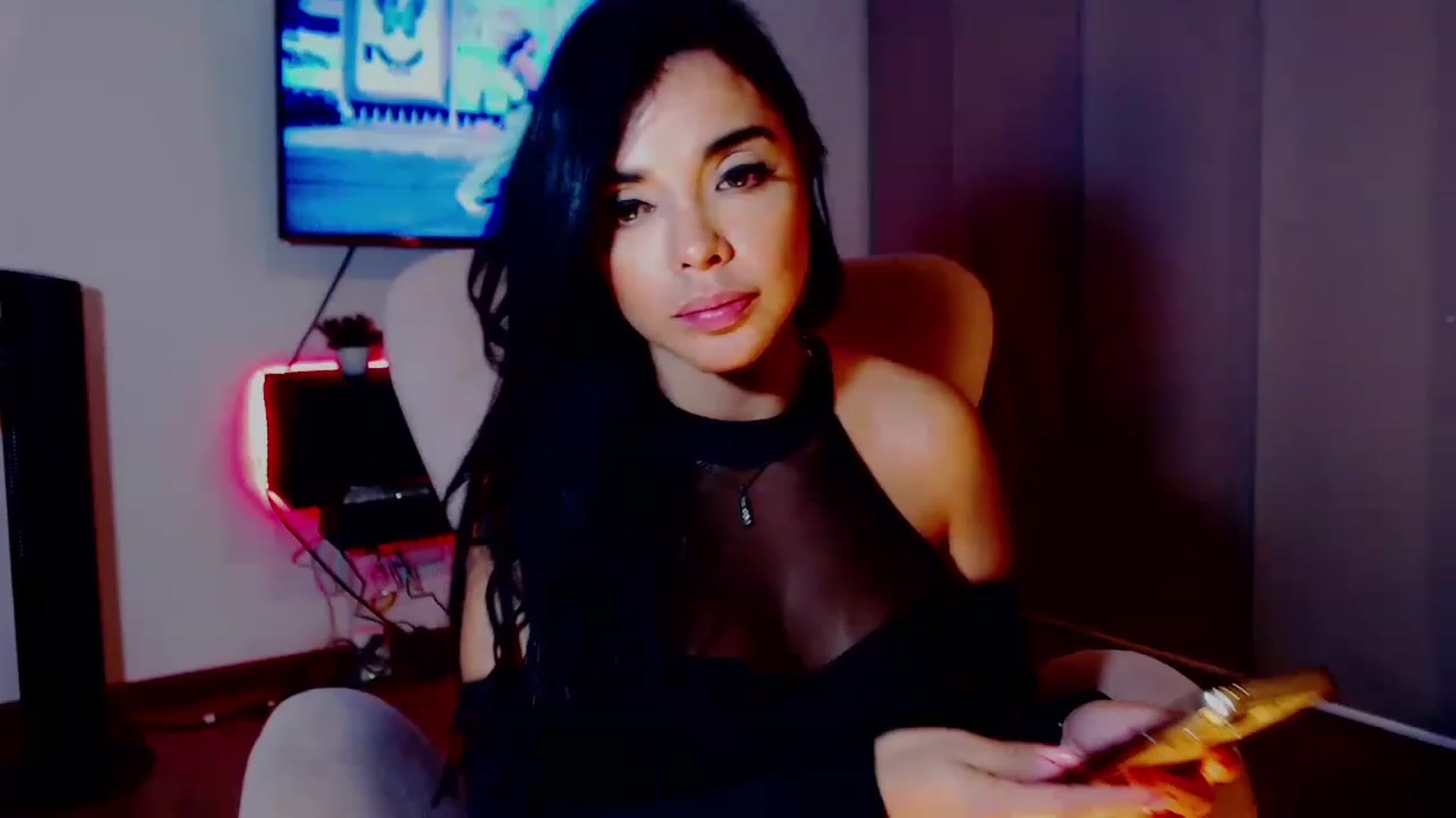 Gallery image thumbnail from SusyHernandez's myfreecams stream on, 04/22/2023, 24:57 image 11 of 20