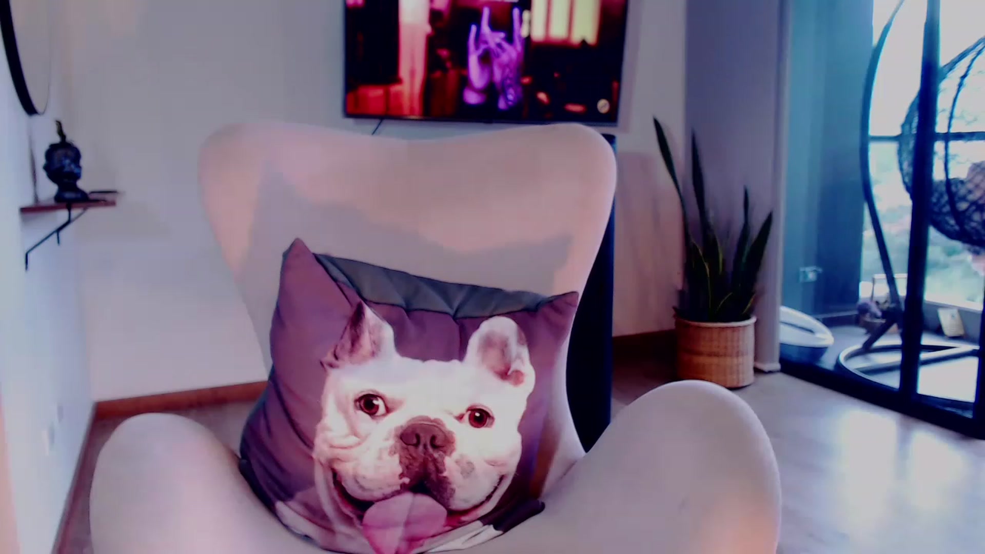 Gallery image thumbnail from SusyHernandez's myfreecams stream on, 04/27/2023, 22:11 image 18 of 20