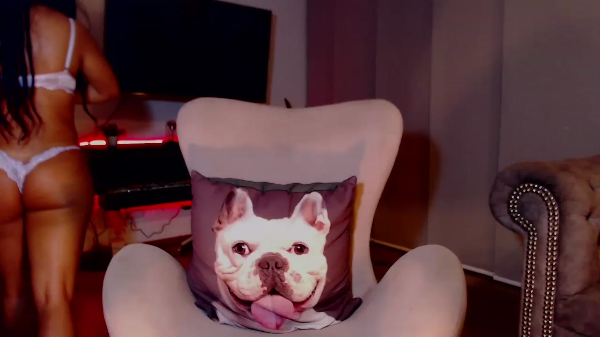 Gallery image thumbnail from SusyHernandez's myfreecams stream on, 04/29/2023, 02:25 image 20 of 20