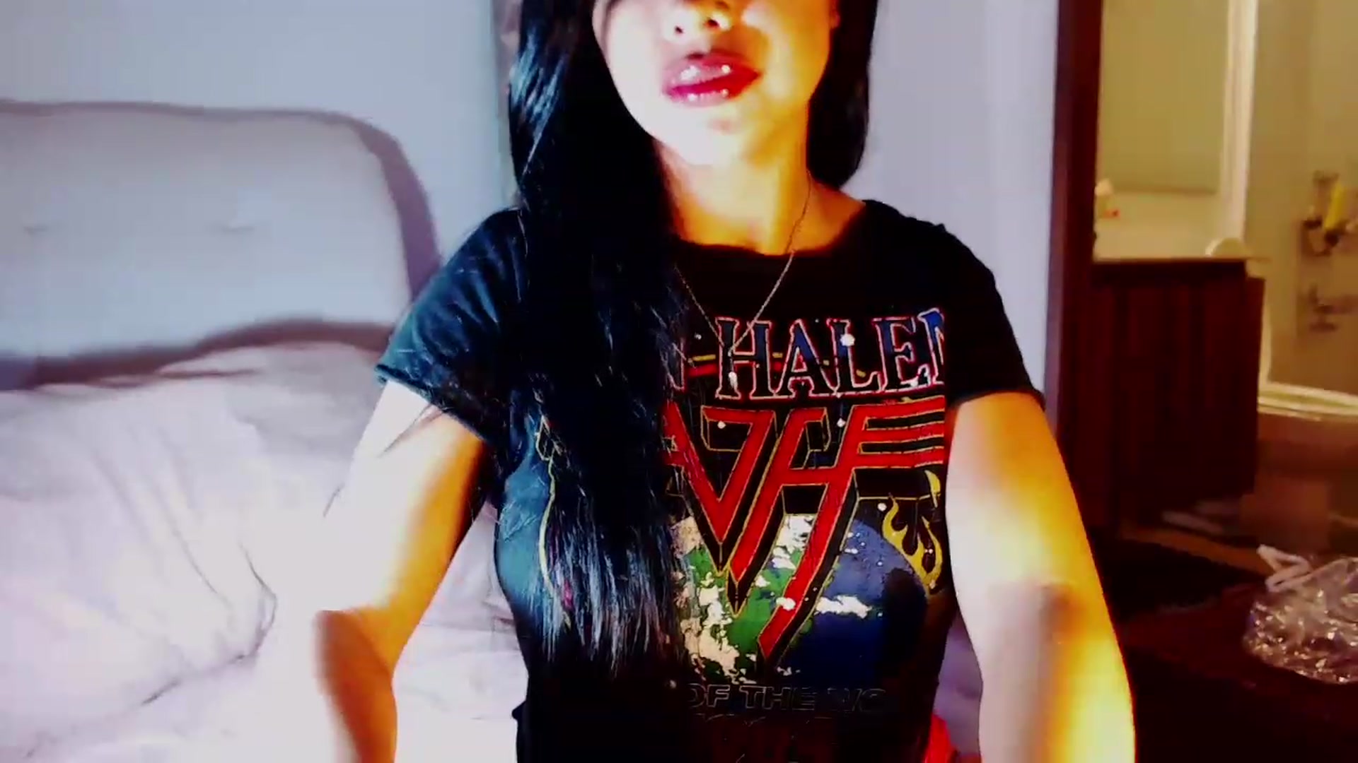 Gallery image thumbnail from SusyHernandez's myfreecams stream on, 06/02/2023, 03:19 image 20 of 20