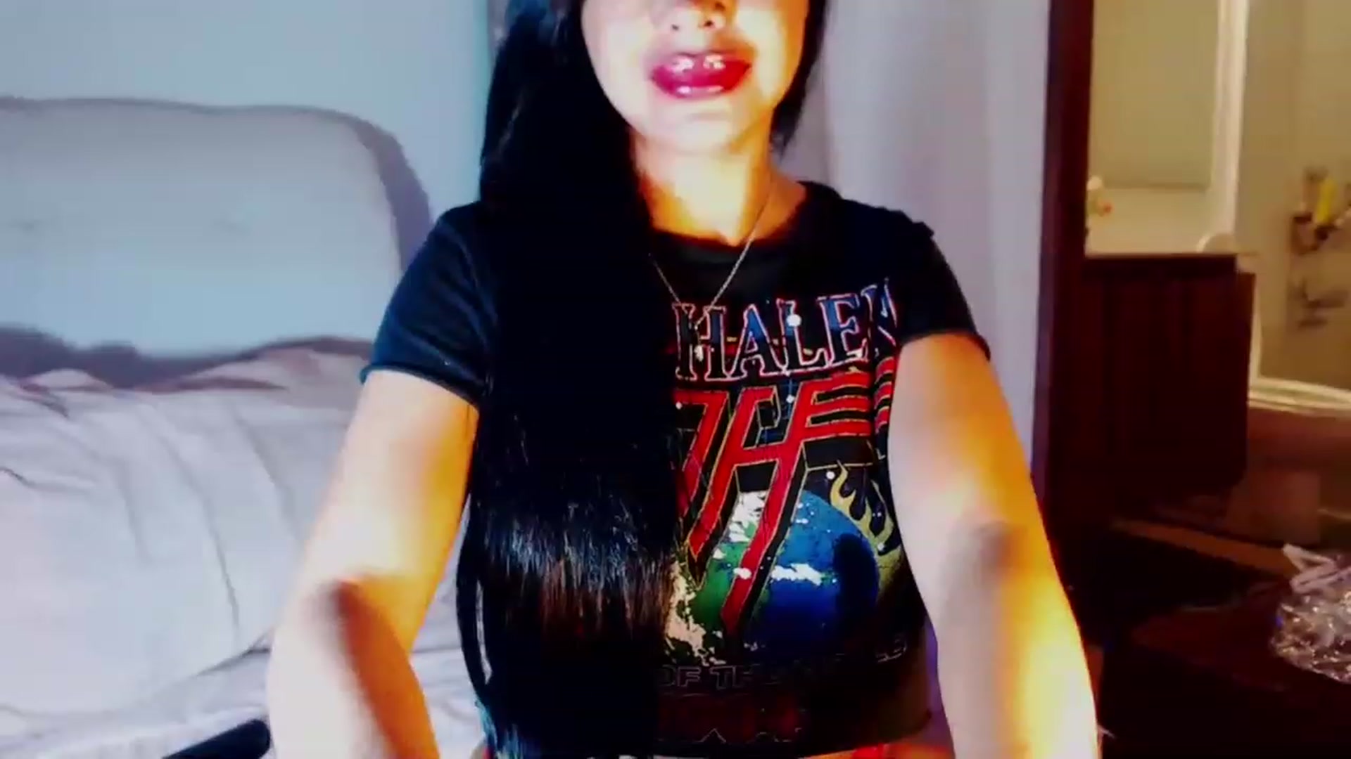 Gallery image thumbnail from SusyHernandez's myfreecams stream on, 06/02/2023, 04:57 image 10 of 20