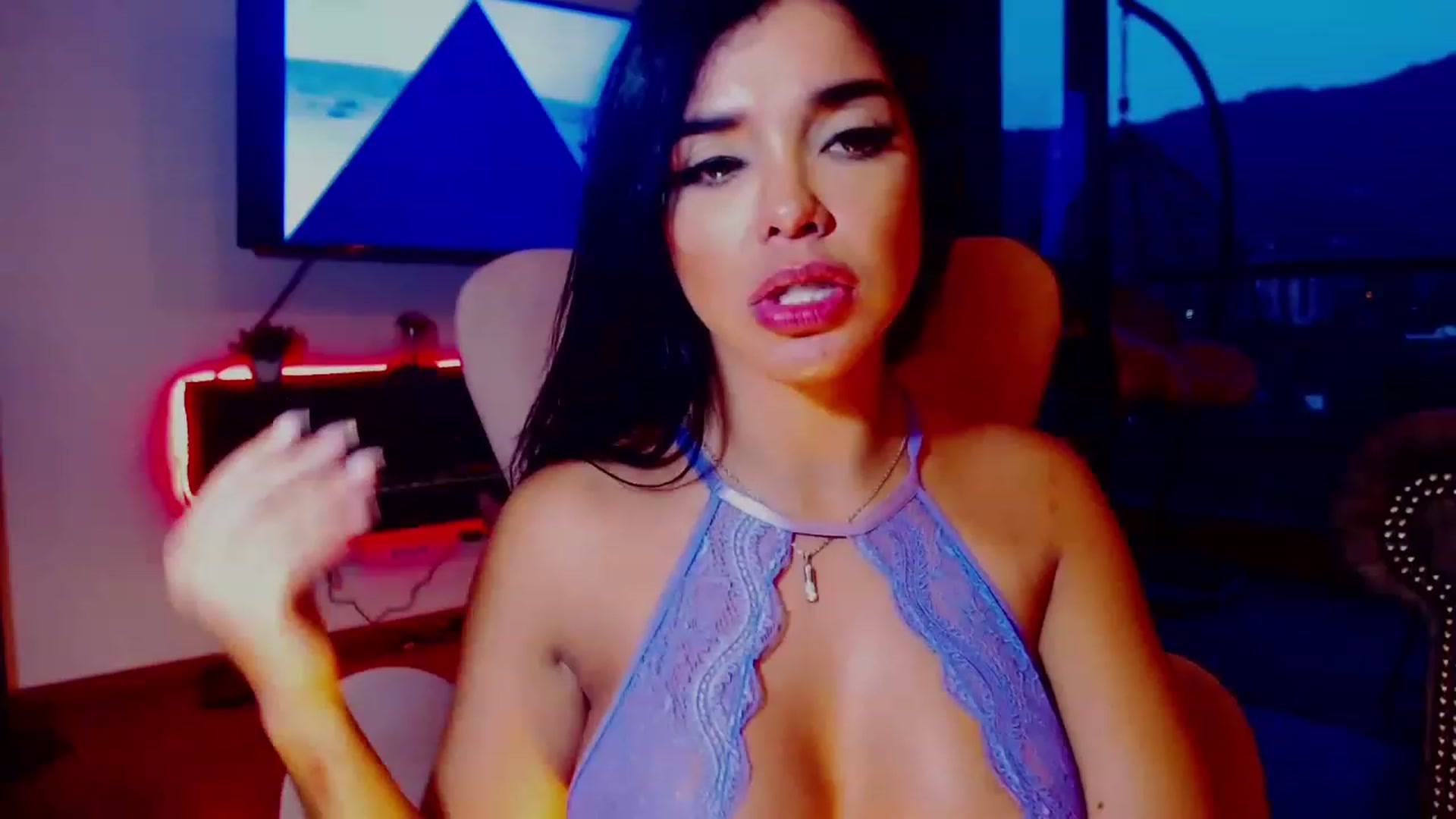Gallery image thumbnail from SusyHernandez's myfreecams stream on, 06/29/2023, 24:00 image 9 of 20