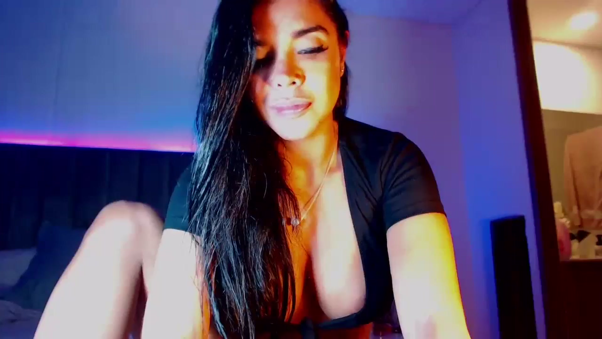 Gallery image thumbnail from SusyHernandez's myfreecams stream on, 09/25/2023, 05:56 image 20 of 20
