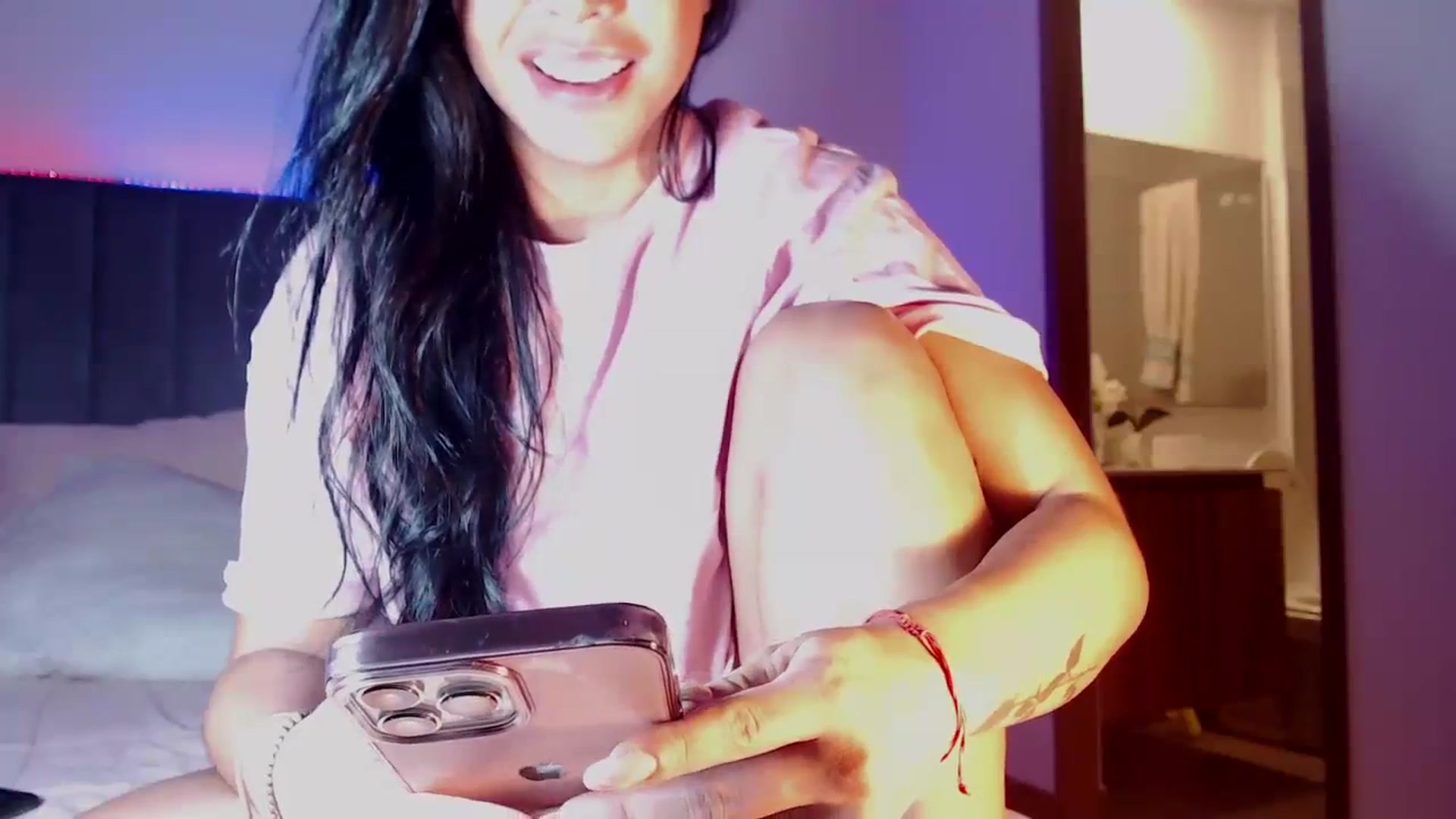Gallery image thumbnail from SusyHernandez's myfreecams stream on, 10/30/2023, 05:48 image 20 of 20