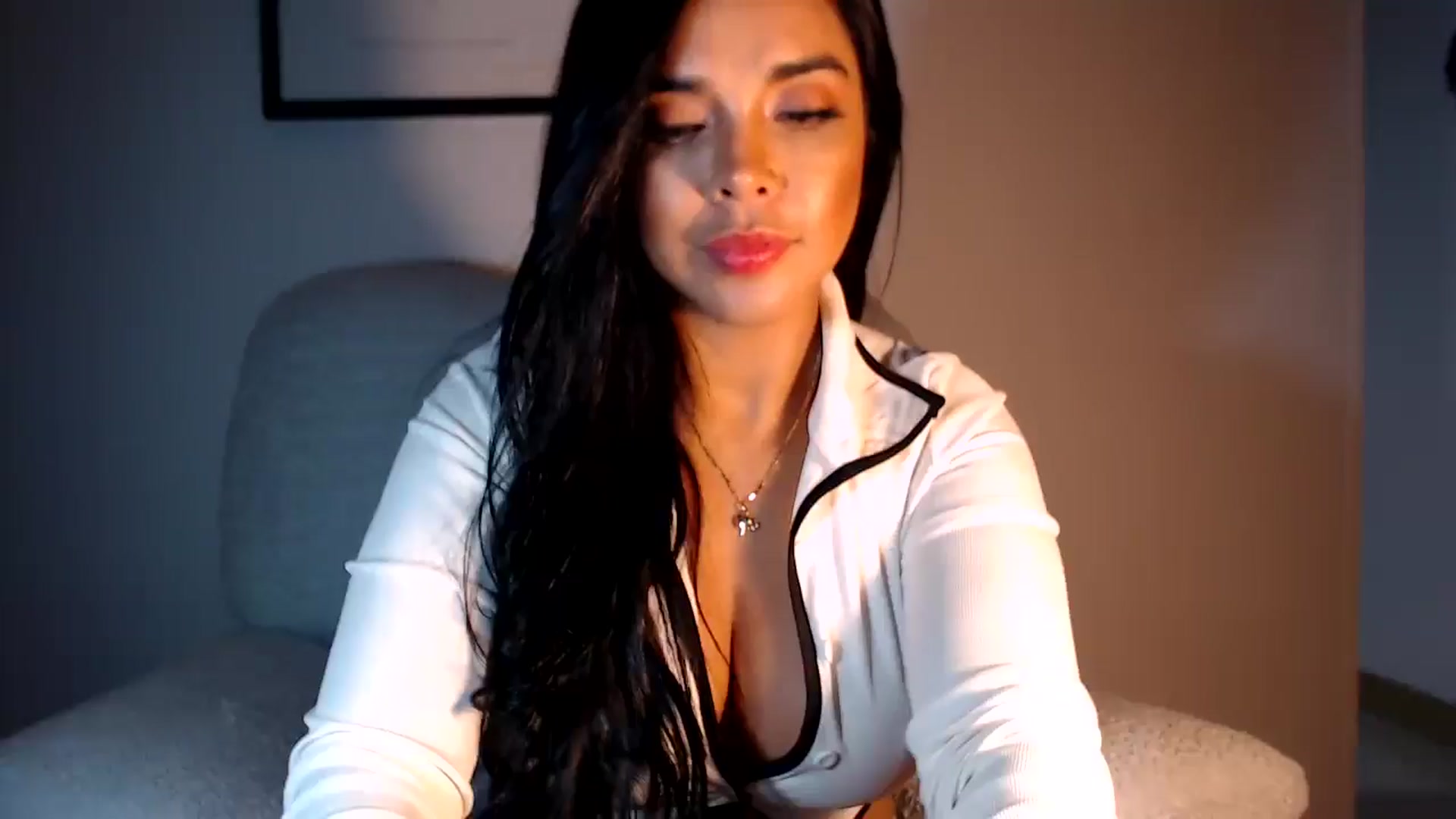 Gallery image thumbnail from SusyHernandez's myfreecams stream on, 03/09/2025, 24:56 image 2 of 20