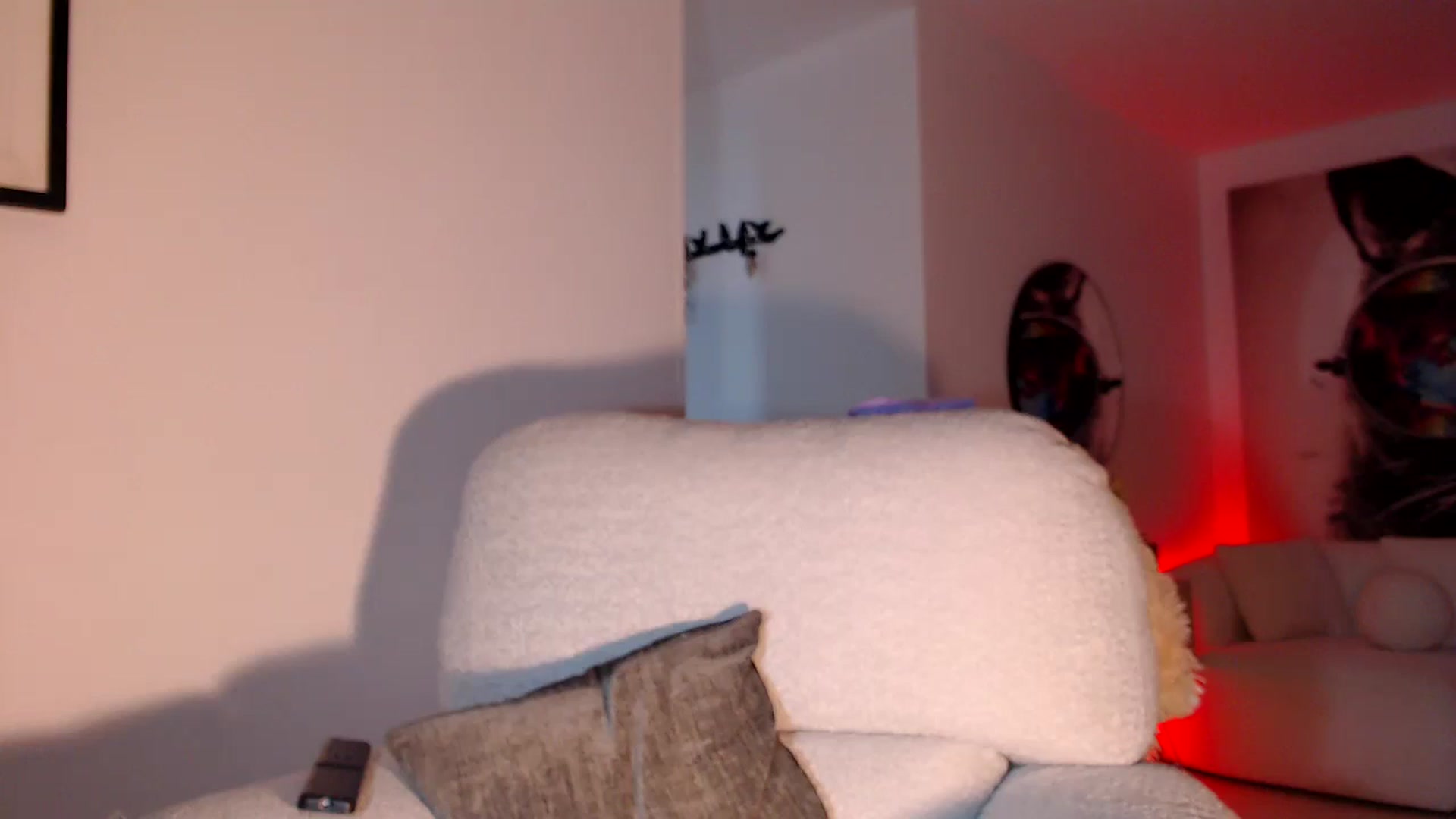 Gallery image thumbnail from SusyHernandez's myfreecams stream on, 05/18/2025, 01:19 image 11 of 20
