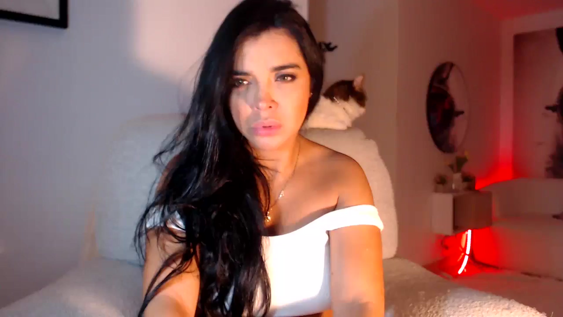 Gallery image thumbnail from SusyHernandez's myfreecams stream on, 06/09/2025, 01:43 image 2 of 20