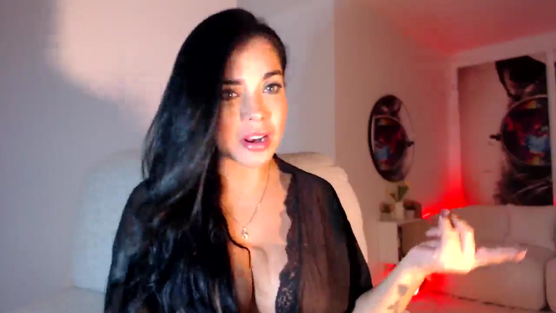 Gallery image thumbnail from SusyHernandez's myfreecams stream on, 06/12/2025, 24:19 image 5 of 20