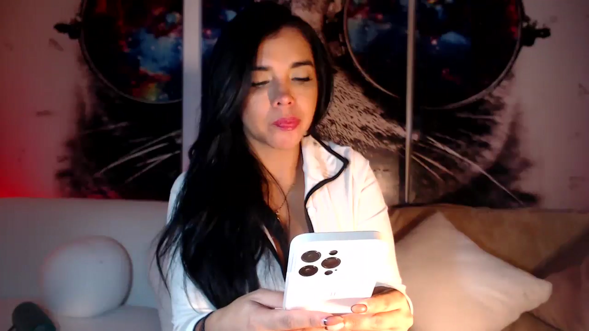 Gallery image thumbnail from SusyHernandez's myfreecams stream on, 06/22/2025, 02:37 image 2 of 20