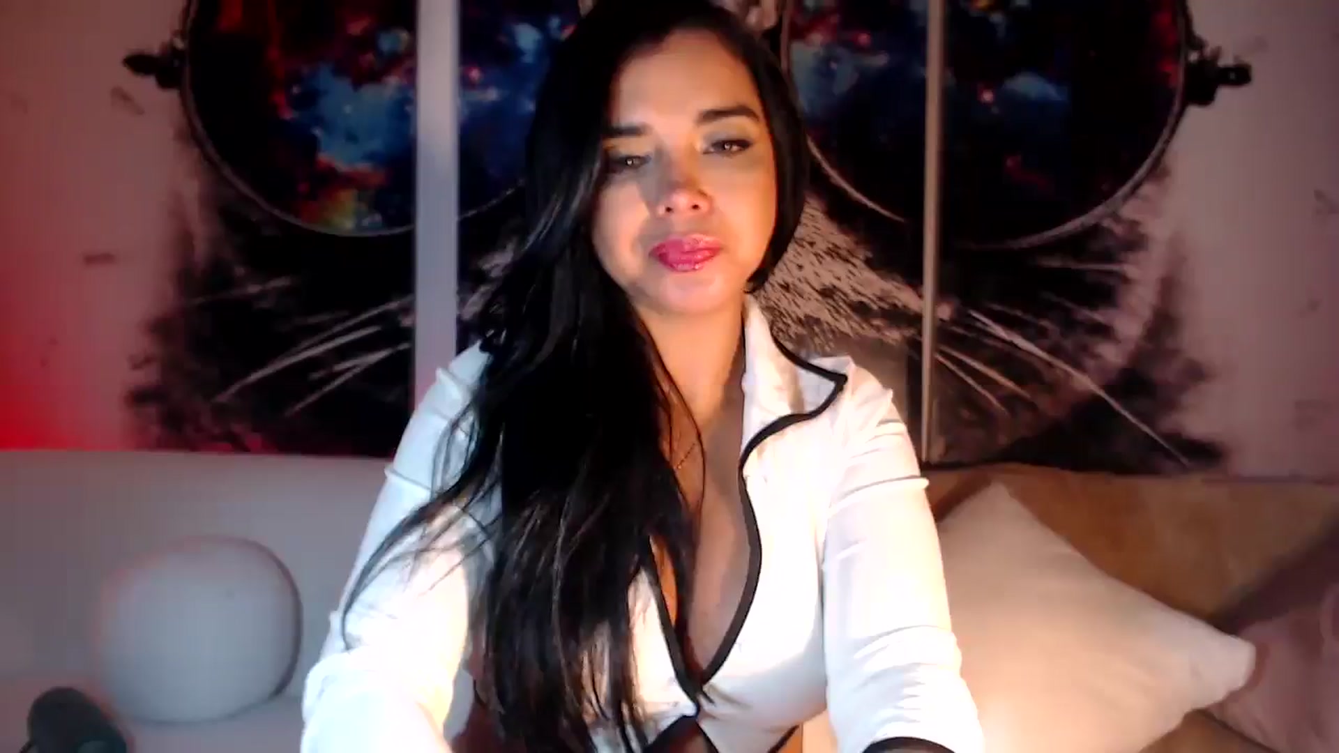 Gallery image thumbnail from SusyHernandez's myfreecams stream on, 06/22/2025, 02:37 image 1 of 20