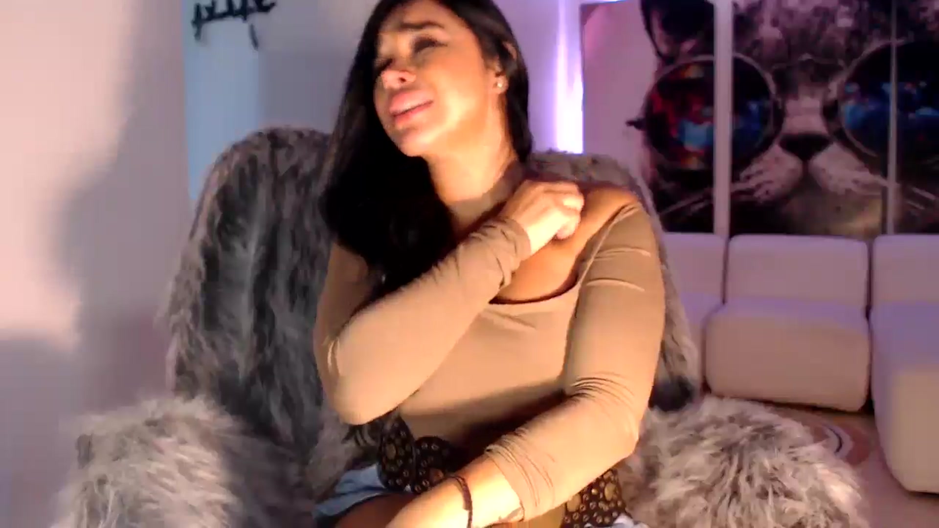 Gallery image thumbnail from SusyHernandez's myfreecams stream on, 11/23/2025, 24:32 image 12 of 20