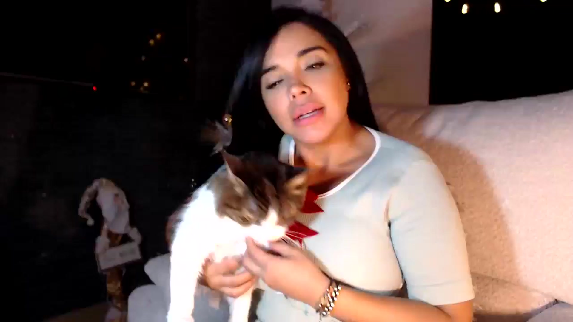 Gallery image thumbnail from SusyHernandez's myfreecams stream on, 12/27/2025, 01:53 image 1 of 20