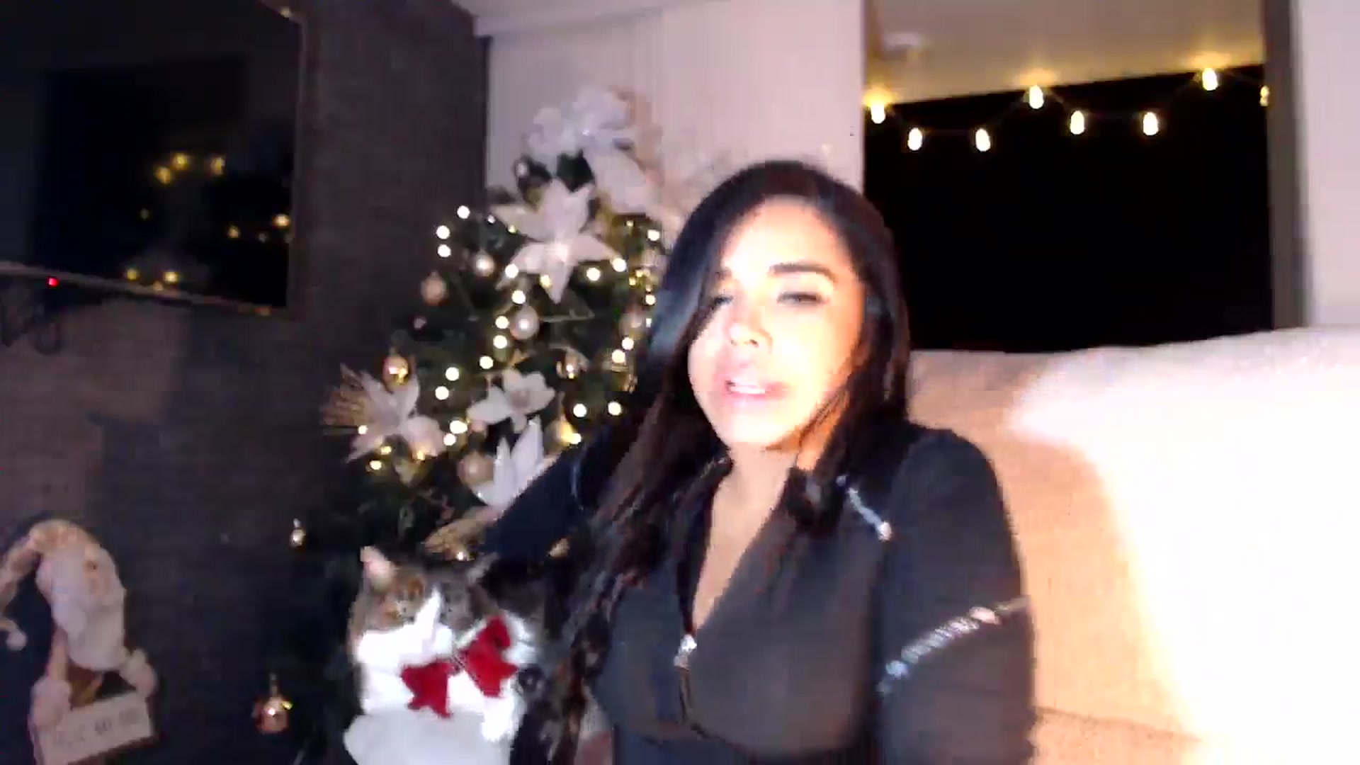 Gallery image thumbnail from SusyHernandez's myfreecams stream on, 12/27/2025, 03:13 image 17 of 20