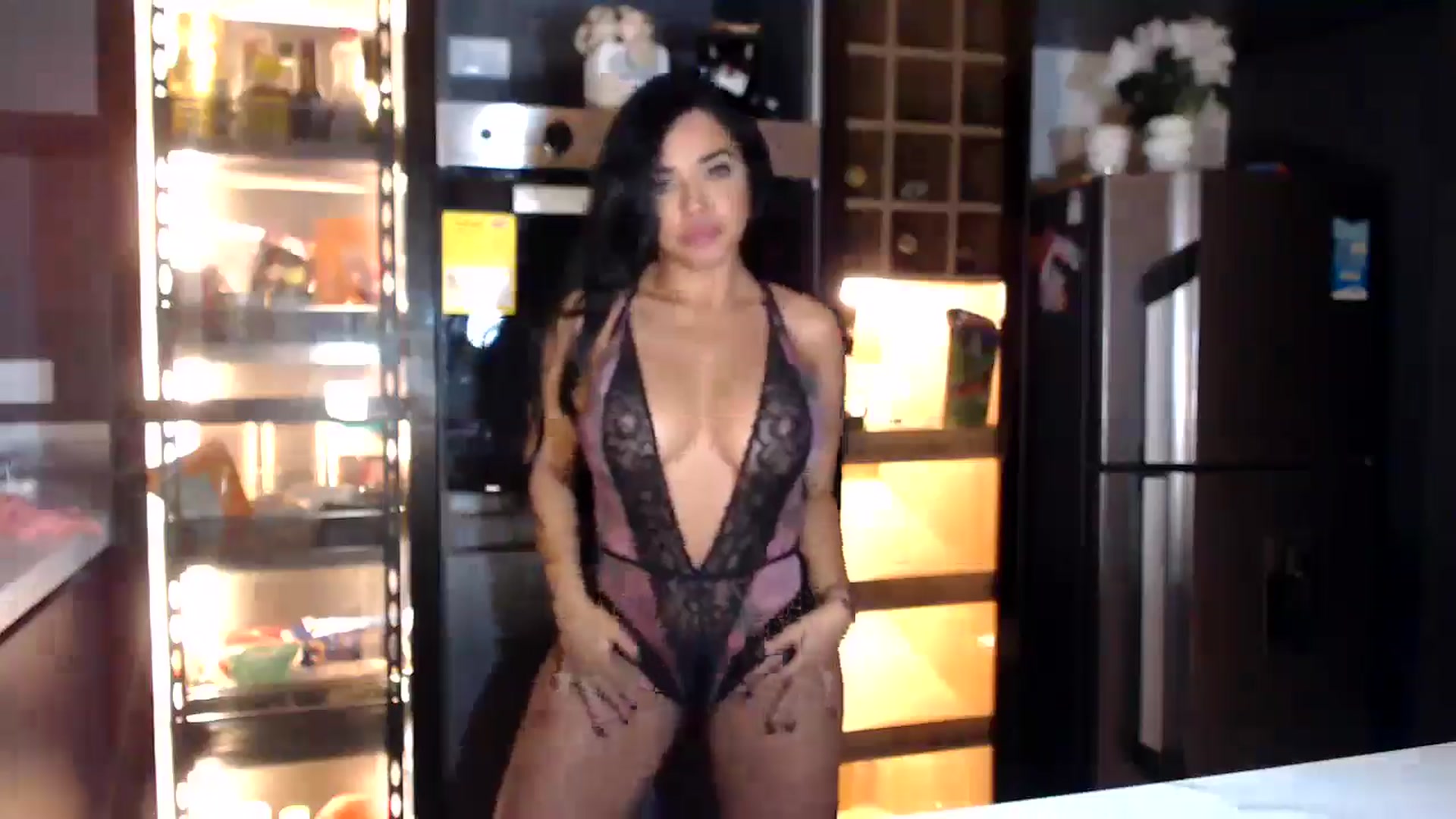 Gallery image thumbnail from SusyHernandez's myfreecams stream on, 01/09/2026, 03:36 image 8 of 20