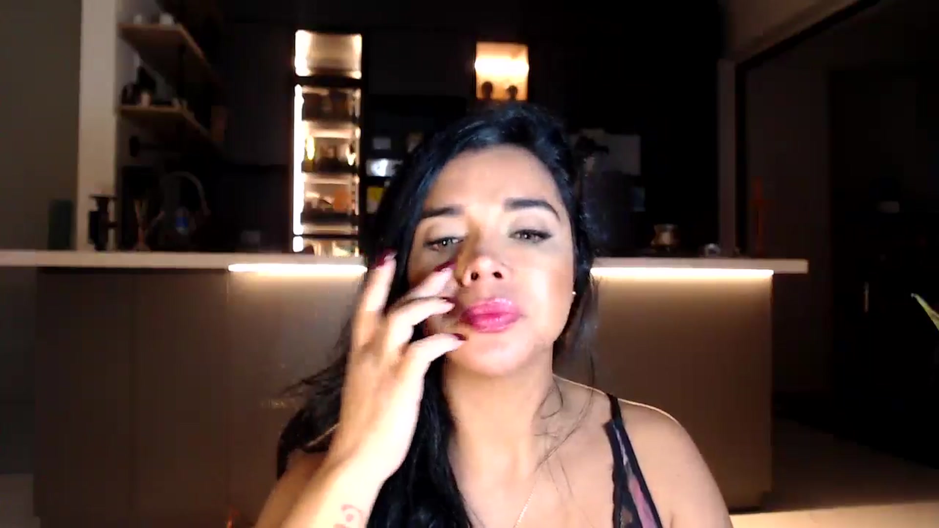 Gallery image thumbnail from SusyHernandez's myfreecams stream on, 01/09/2026, 03:36 image 19 of 20