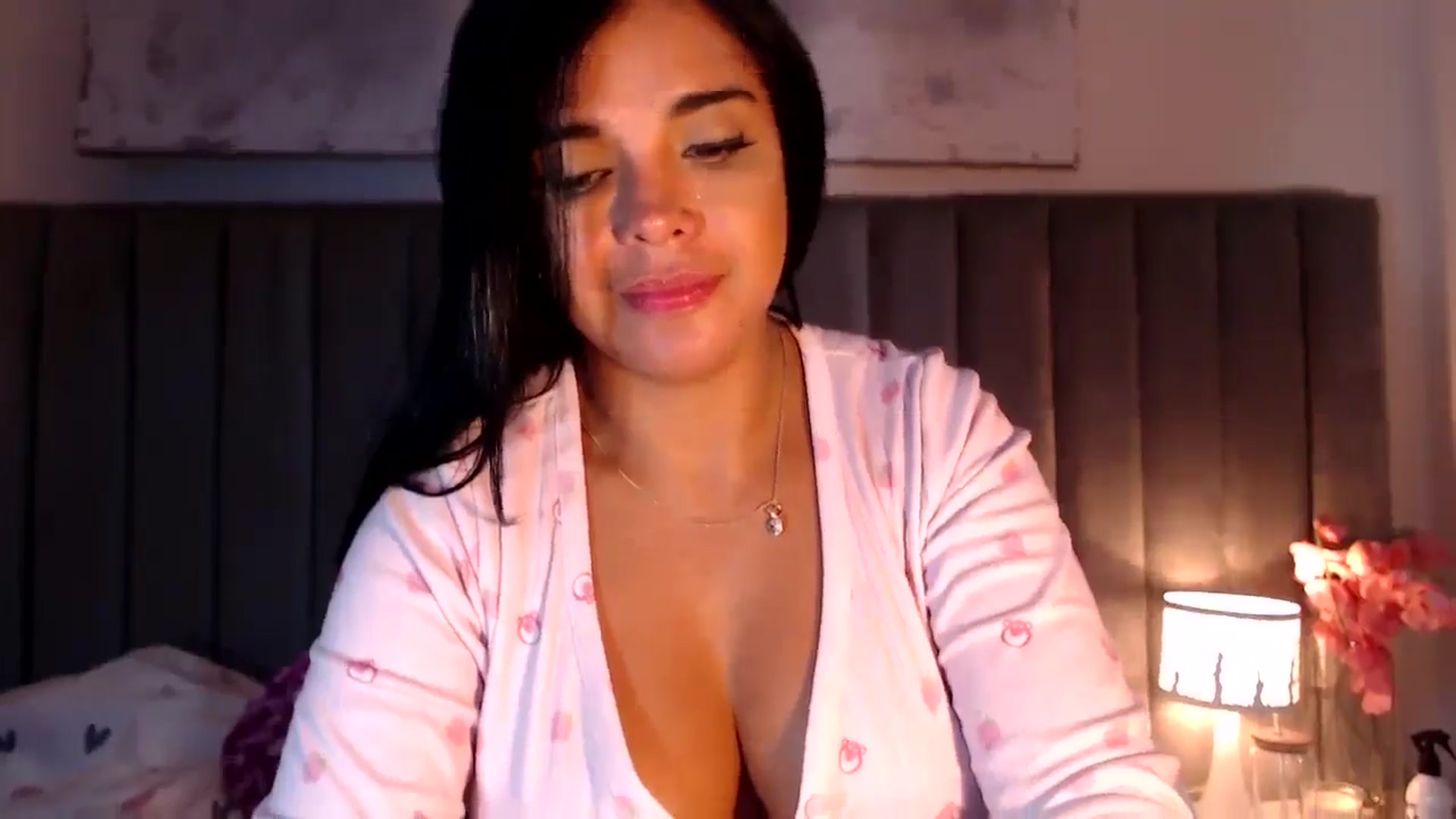 Gallery image thumbnail from SusyHernandez's myfreecams stream on, 03/16/2026, 03:47 image 19 of 20