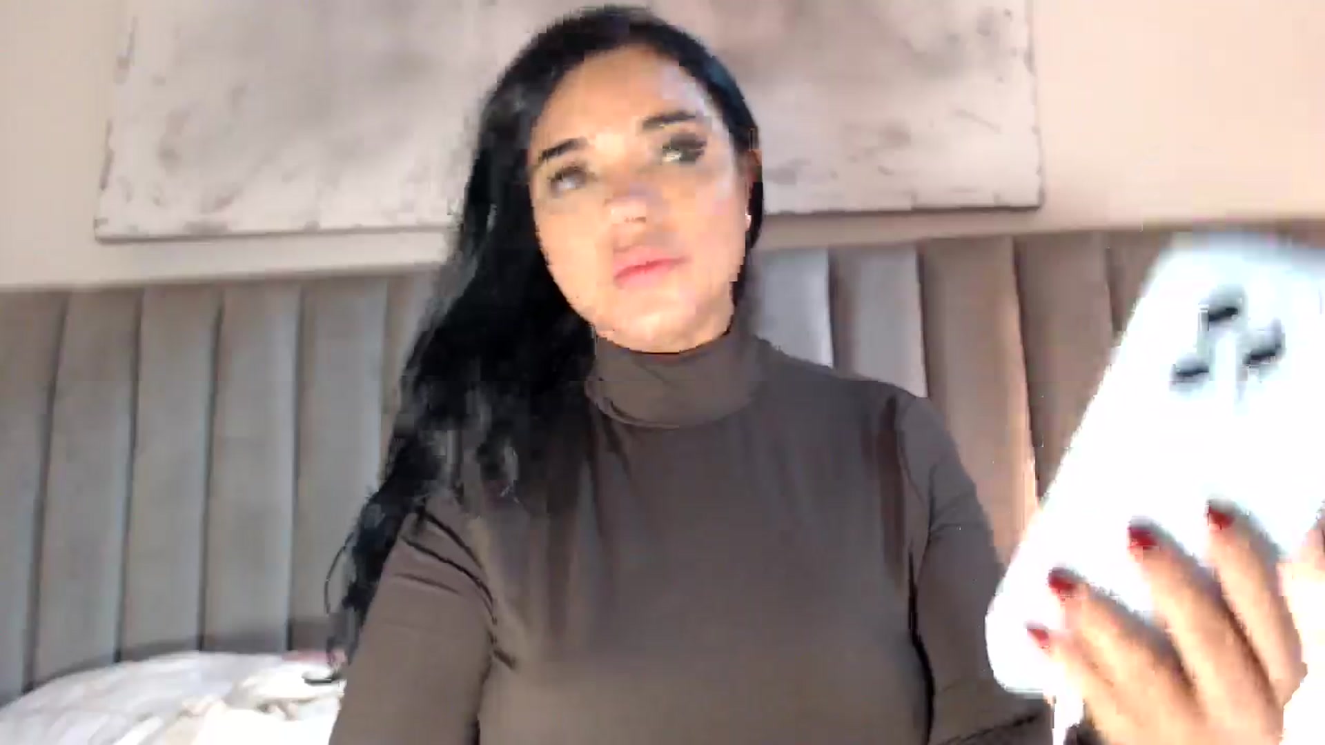 Gallery image thumbnail from SusyHernandez's myfreecams stream on, 03/28/2026, 24:48 image 2 of 20