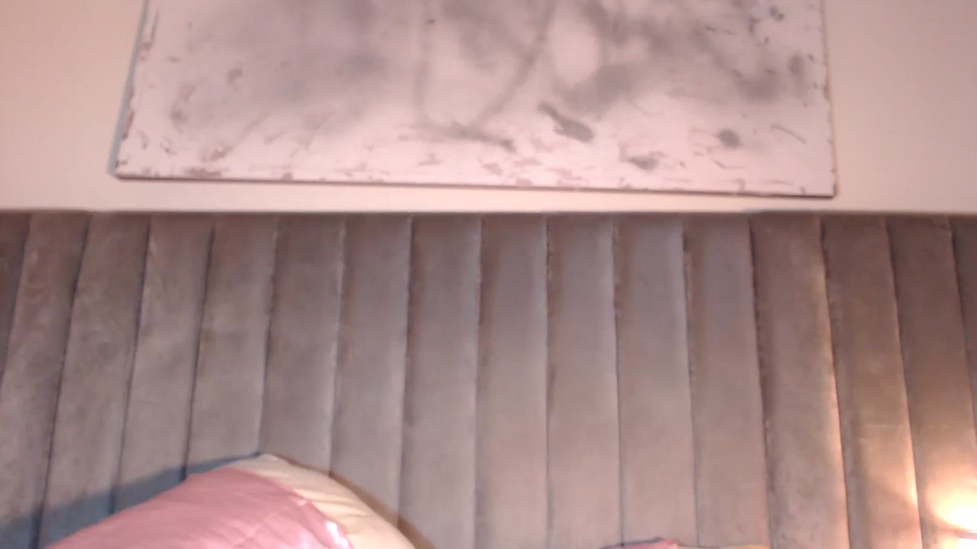 Gallery image thumbnail from SusyHernandez's myfreecams stream on, 04/06/2026, 06:27 image 13 of 20