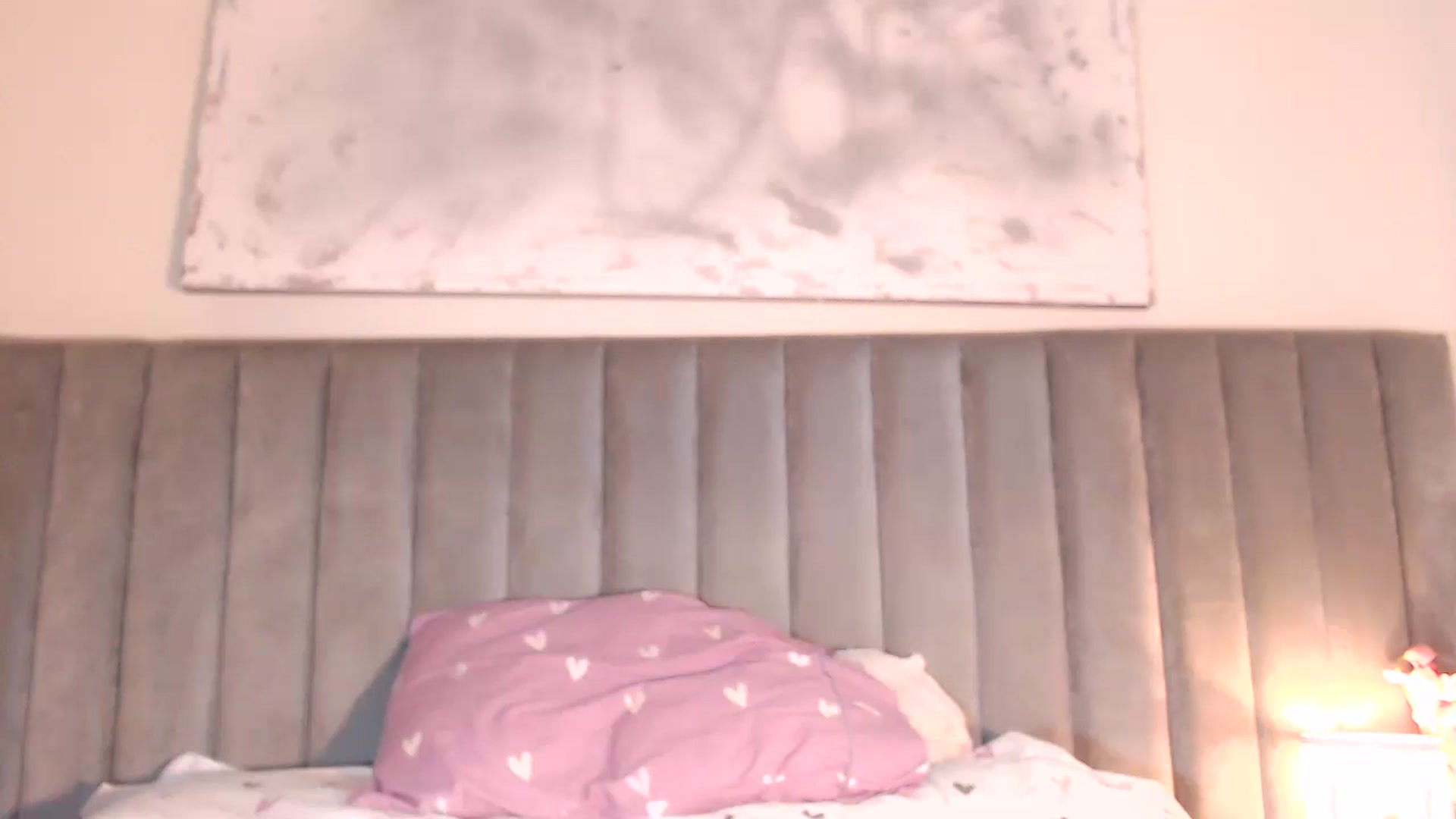 Gallery image thumbnail from SusyHernandez's myfreecams stream on, 04/10/2026, 02:19 image 7 of 20