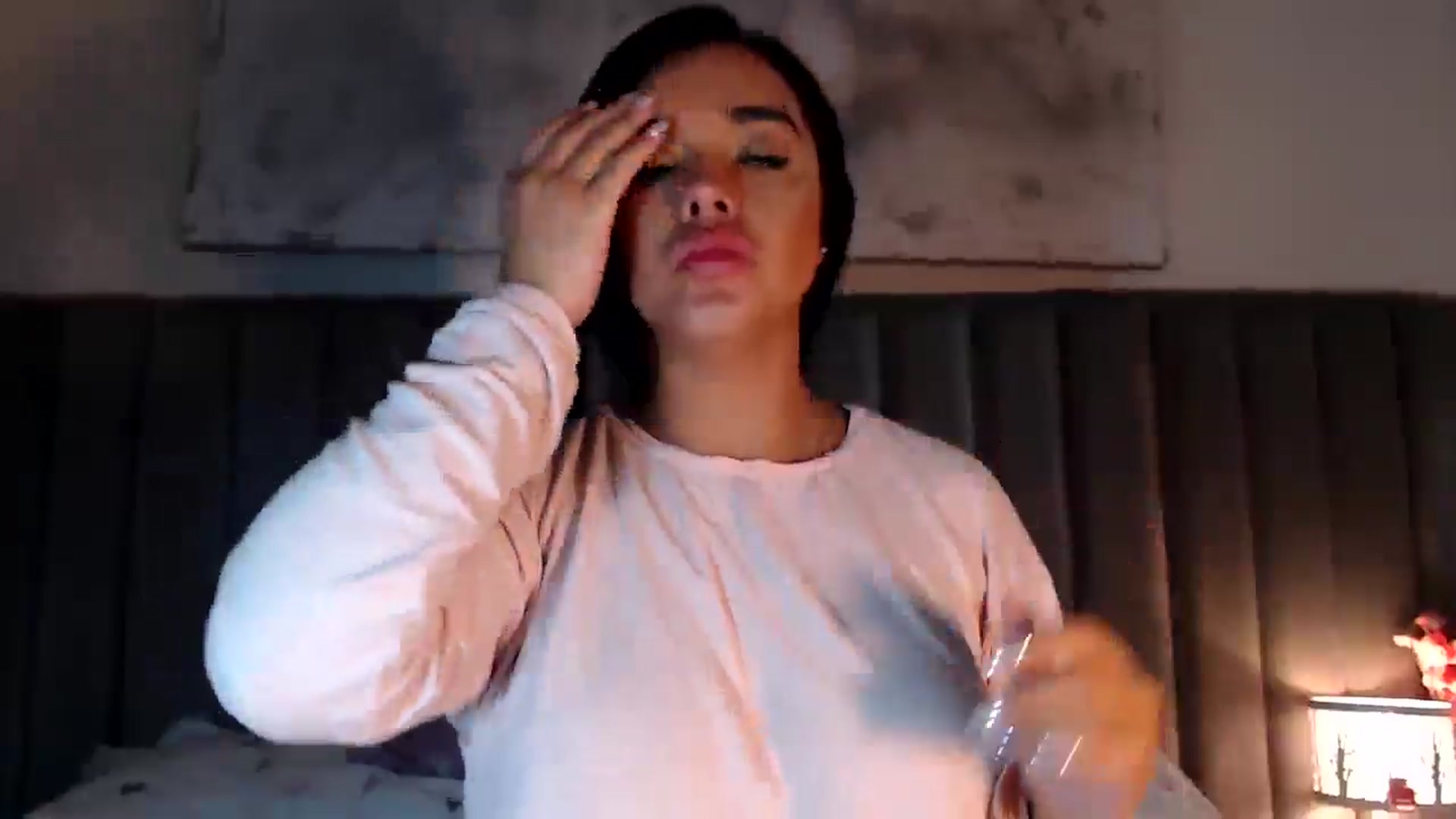 Gallery image thumbnail from SusyHernandez's myfreecams stream on, 04/10/2026, 02:19 image 5 of 20