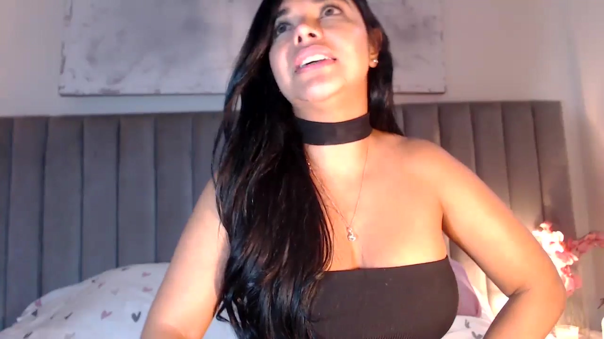 Gallery image thumbnail from SusyHernandez's myfreecams stream on, 04/13/2026, 03:21 image 3 of 20