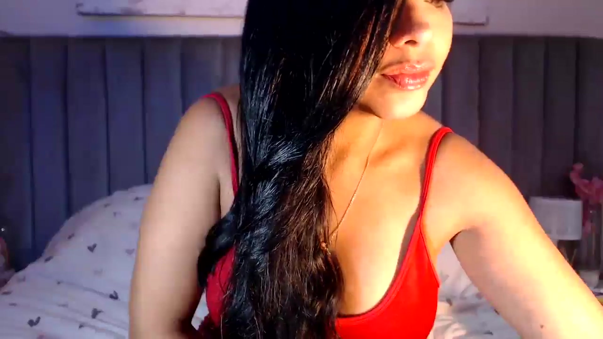 Gallery image thumbnail from SusyHernandez's myfreecams stream on, 04/16/2026, 24:00 image 18 of 20