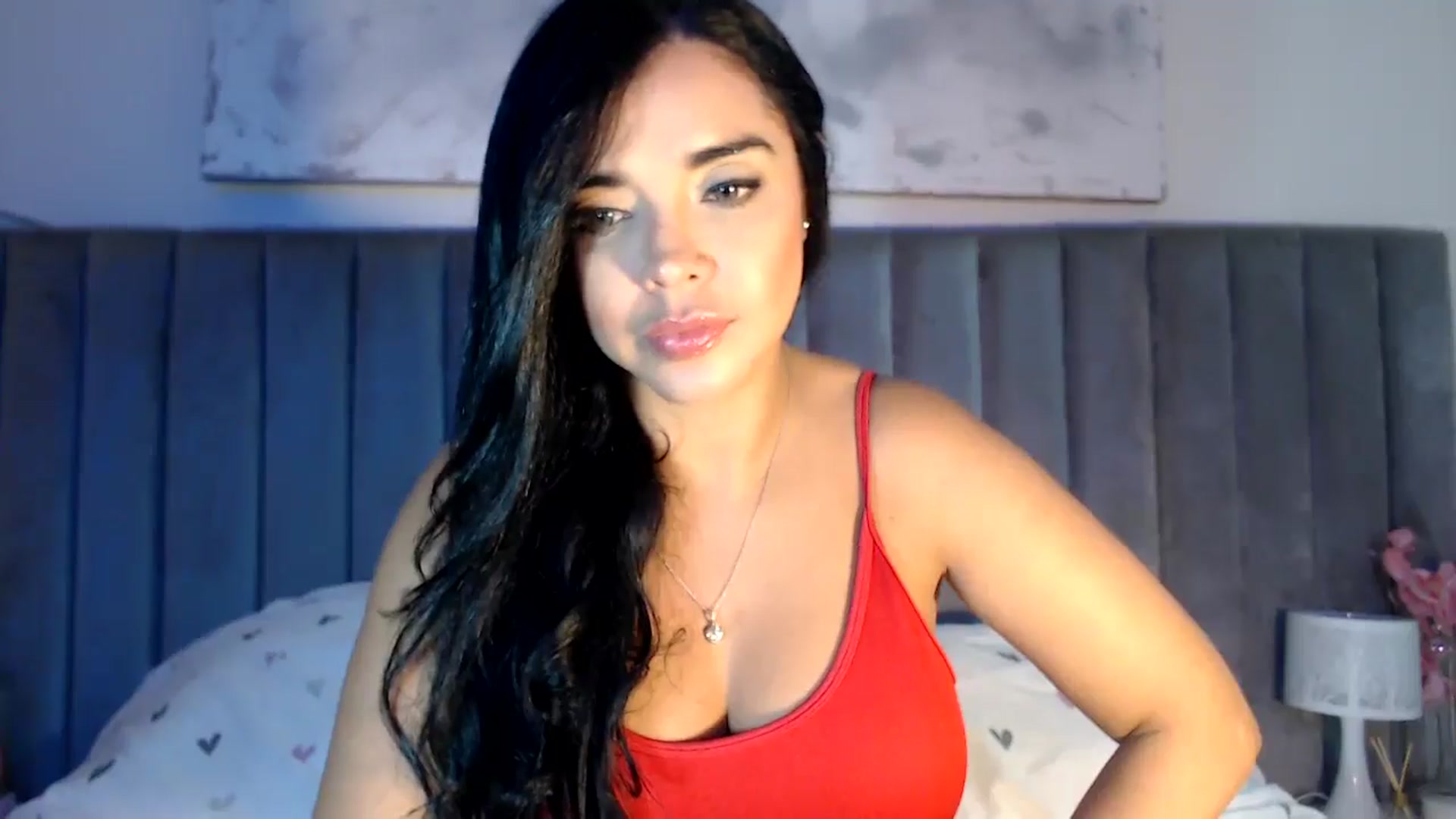 Gallery image thumbnail from SusyHernandez's myfreecams stream on, 04/16/2026, 24:00 image 2 of 20