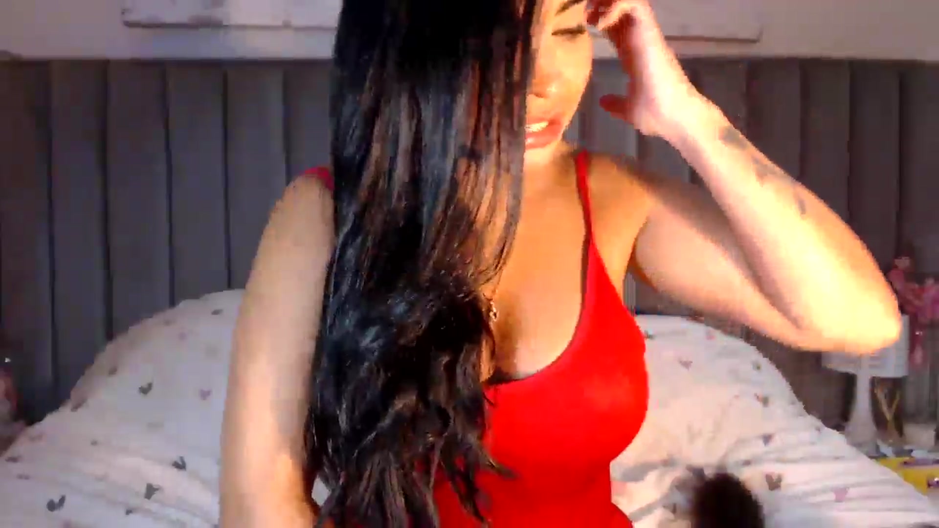 Gallery image thumbnail from SusyHernandez's myfreecams stream on, 04/16/2026, 24:00 image 20 of 20