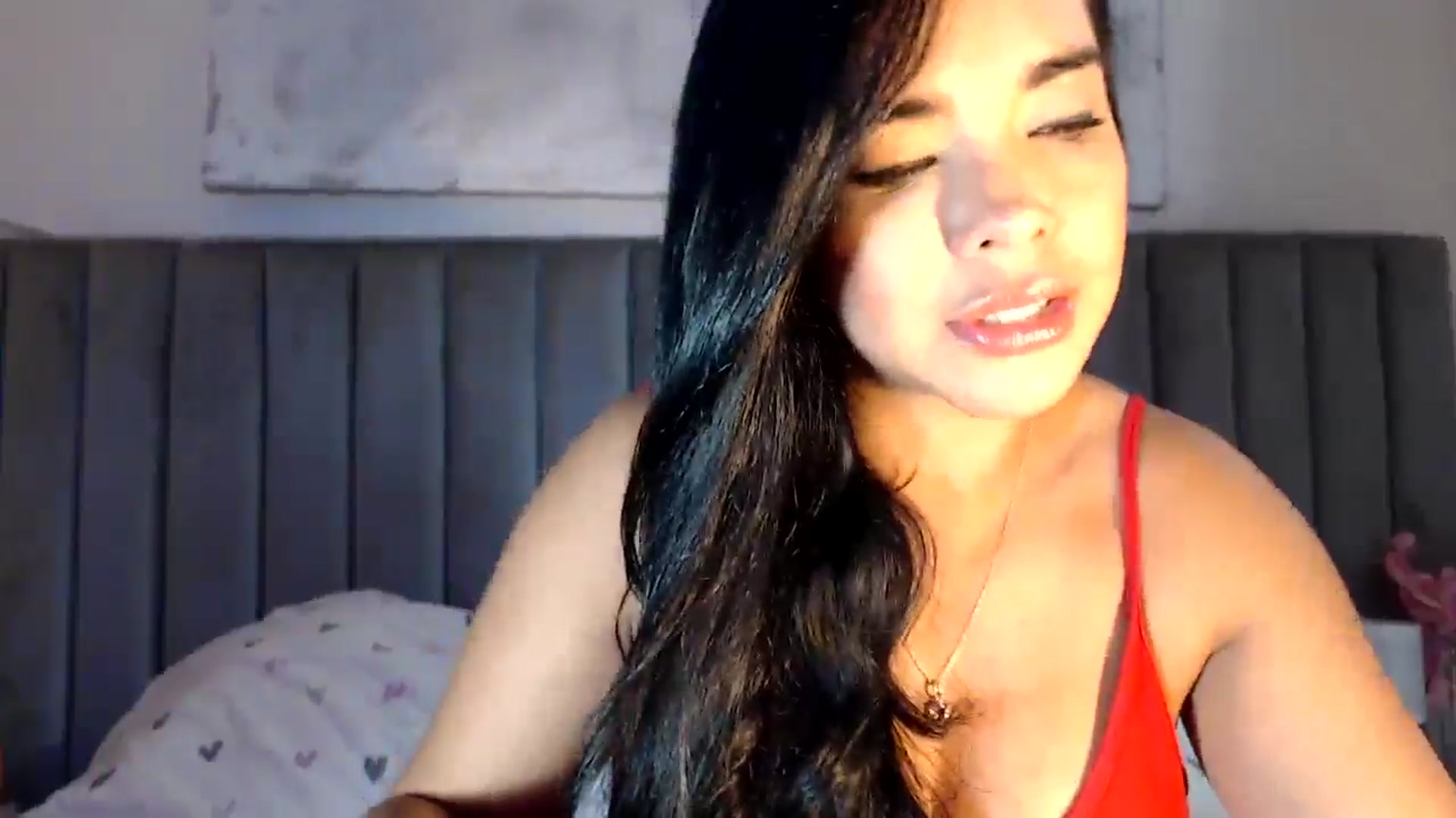 Gallery image thumbnail from SusyHernandez's myfreecams stream on, 04/16/2026, 24:00 image 4 of 20