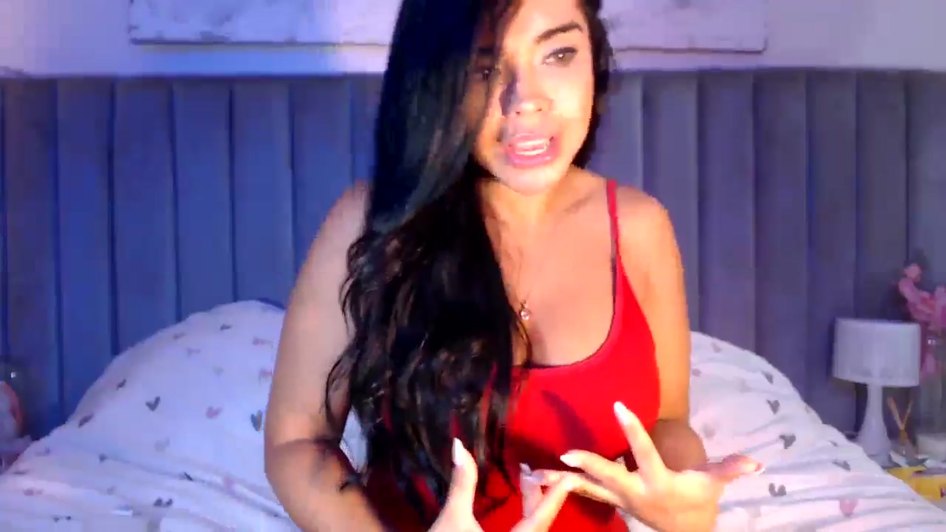 Gallery image thumbnail from SusyHernandez's myfreecams stream on, 04/16/2026, 01:47 image 11 of 20