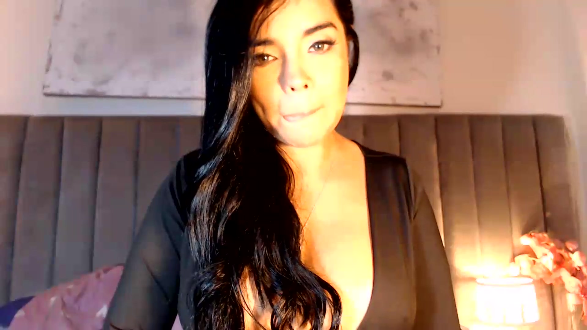 Gallery image thumbnail from SusyHernandez's myfreecams stream on, 07/19/2026, 03:31 image 14 of 20