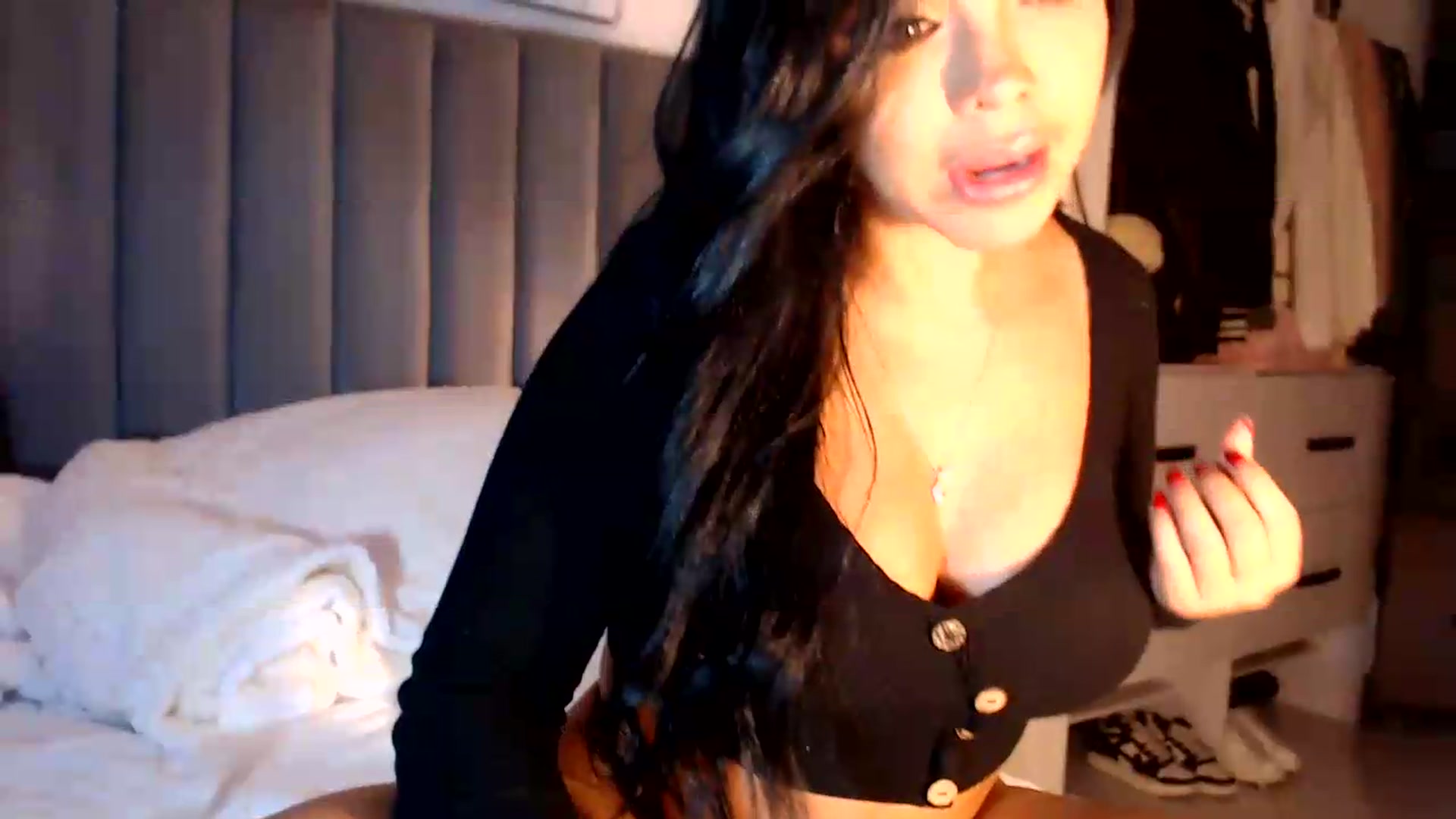 Gallery image thumbnail from SusyHernandez's myfreecams stream on, 07/31/2026, 04:30 image 8 of 20