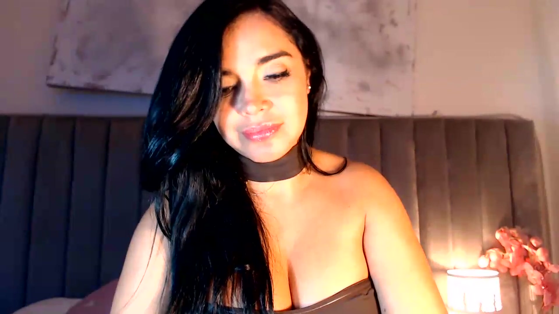 Gallery image thumbnail from SusyHernandez's myfreecams stream on, 08/03/2026, 06:06 image 15 of 20