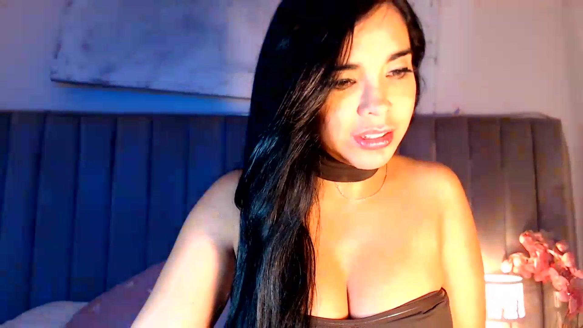 Gallery image thumbnail from SusyHernandez's myfreecams stream on, 08/03/2026, 06:06 image 8 of 20