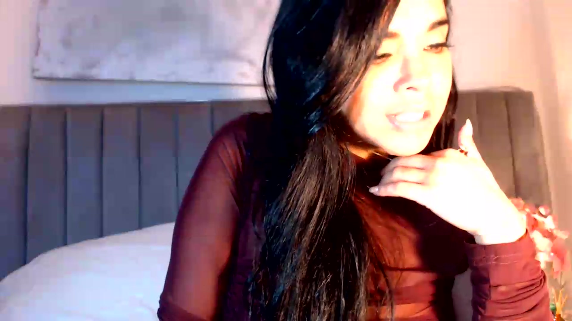 Gallery image thumbnail from SusyHernandez's myfreecams stream on, 08/07/2026, 03:40 image 16 of 20