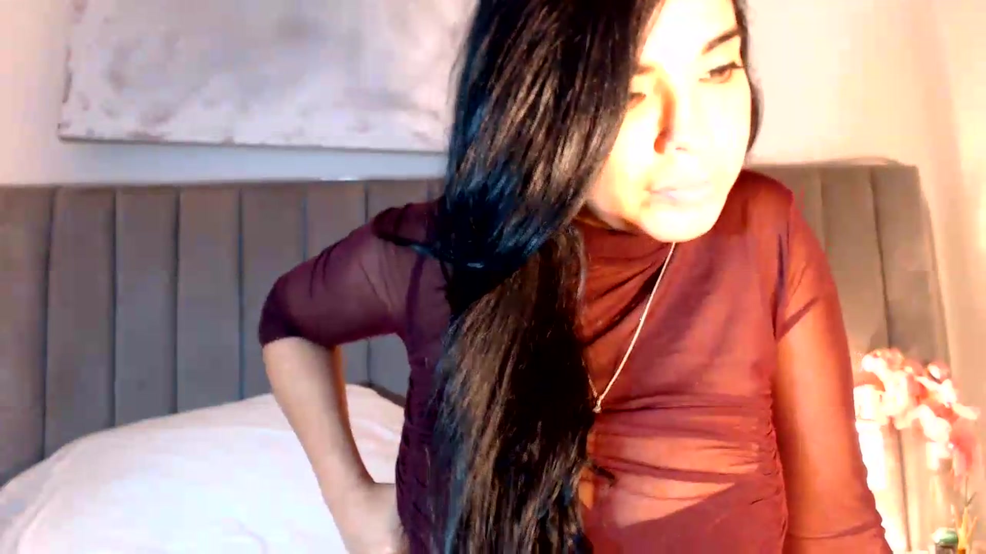 Gallery image thumbnail from SusyHernandez's myfreecams stream on, 08/07/2026, 03:40 image 15 of 20