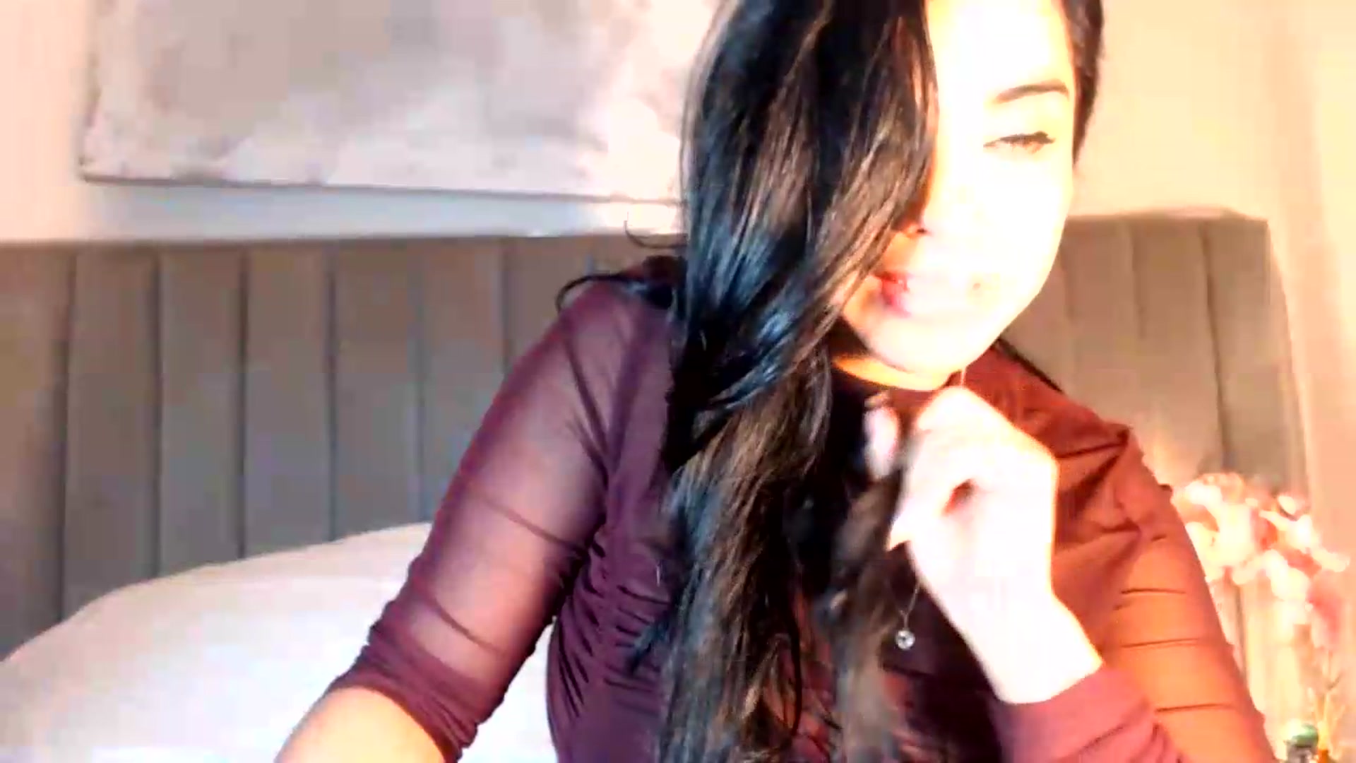 Gallery image thumbnail from SusyHernandez's myfreecams stream on, 08/07/2026, 03:40 image 10 of 20