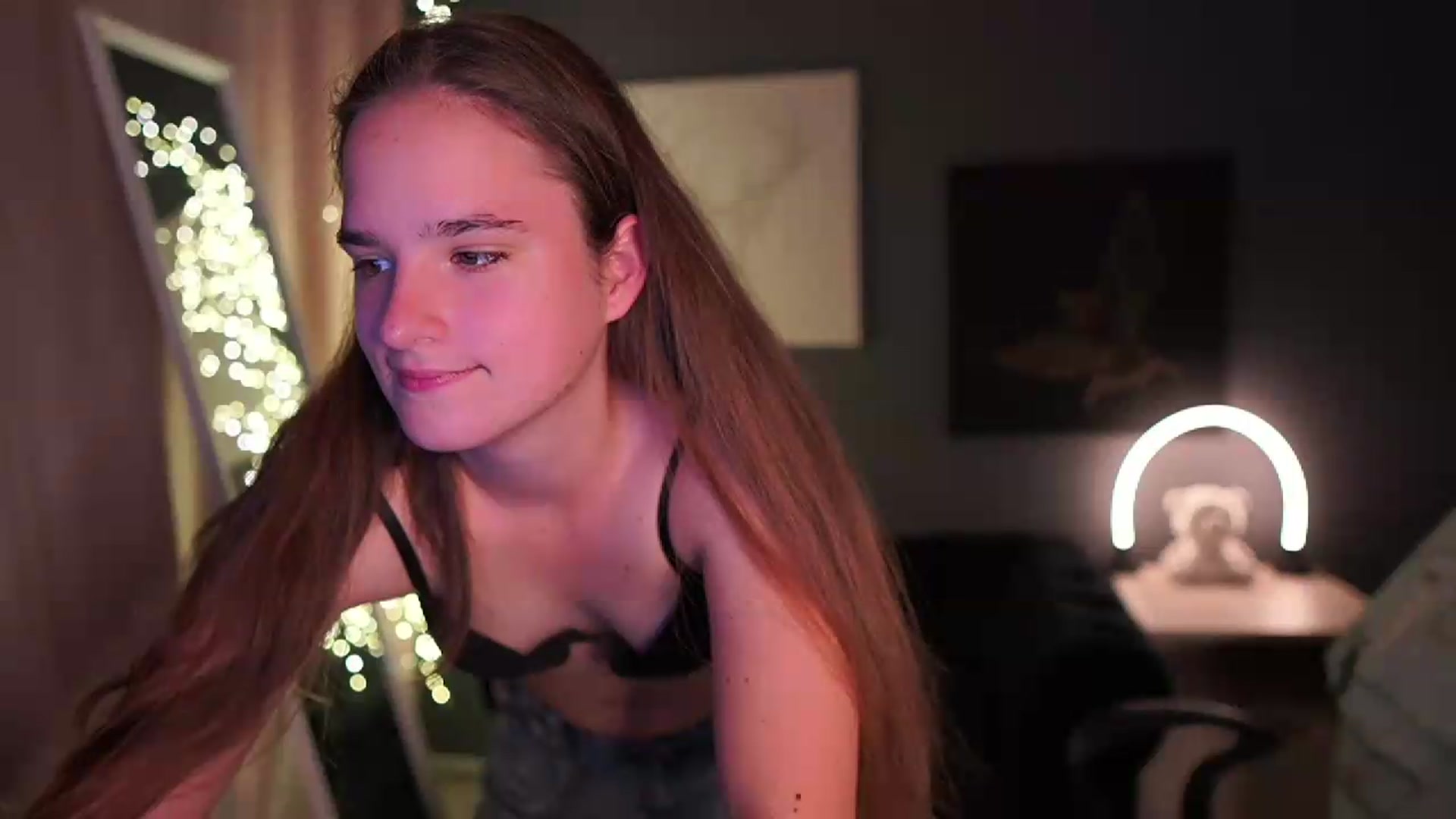 Gallery image thumbnail from Suzysky's myfreecams stream on, 06/13/2026, 17:57 image 12 of 20