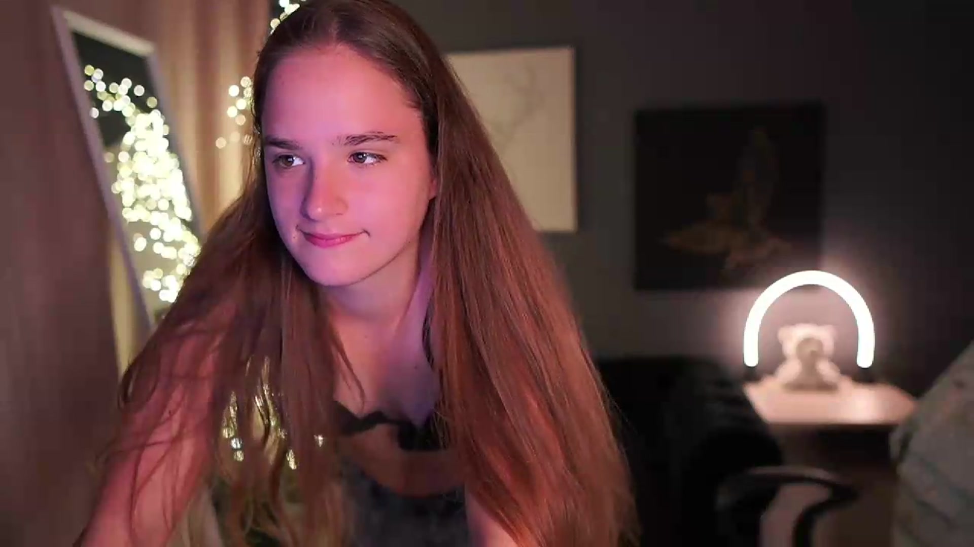 Gallery image thumbnail from Suzysky's myfreecams stream on, 06/13/2026, 17:57 image 18 of 20
