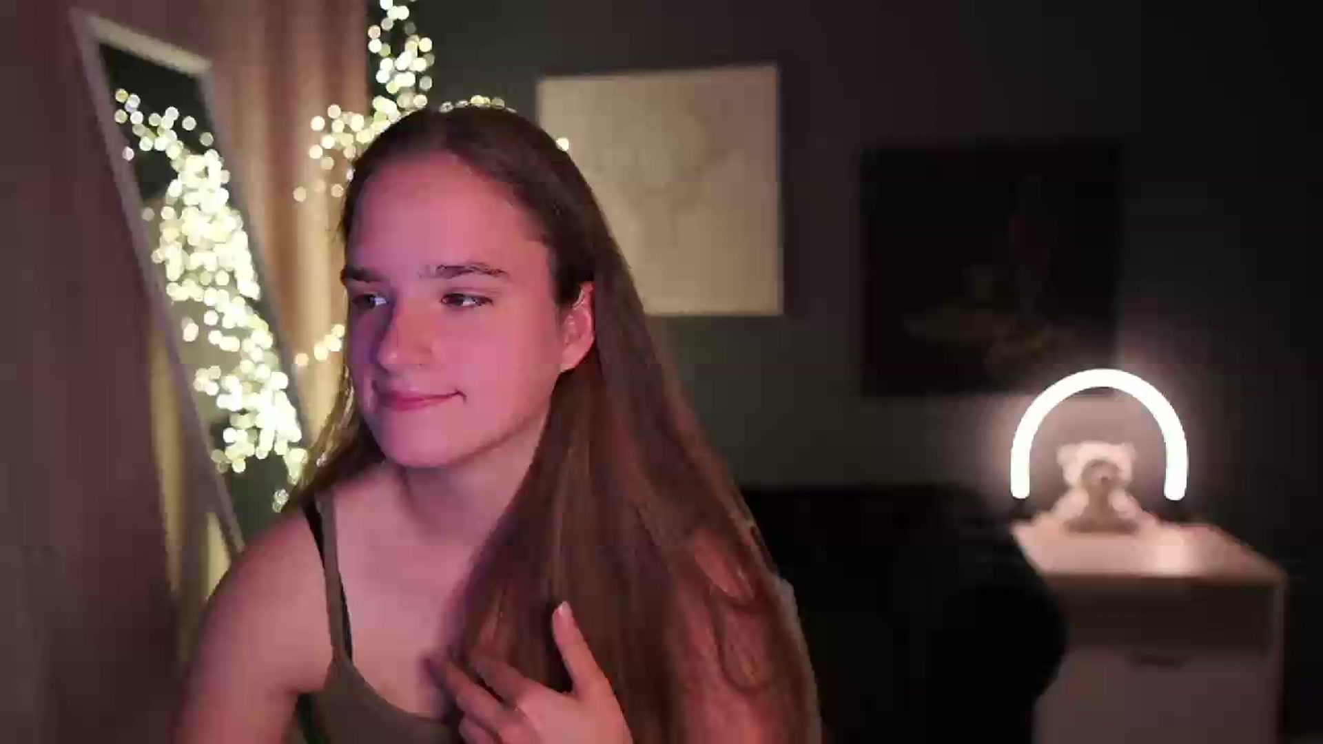 Gallery image thumbnail from Suzysky's myfreecams stream on, 06/13/2026, 17:57 image 1 of 20
