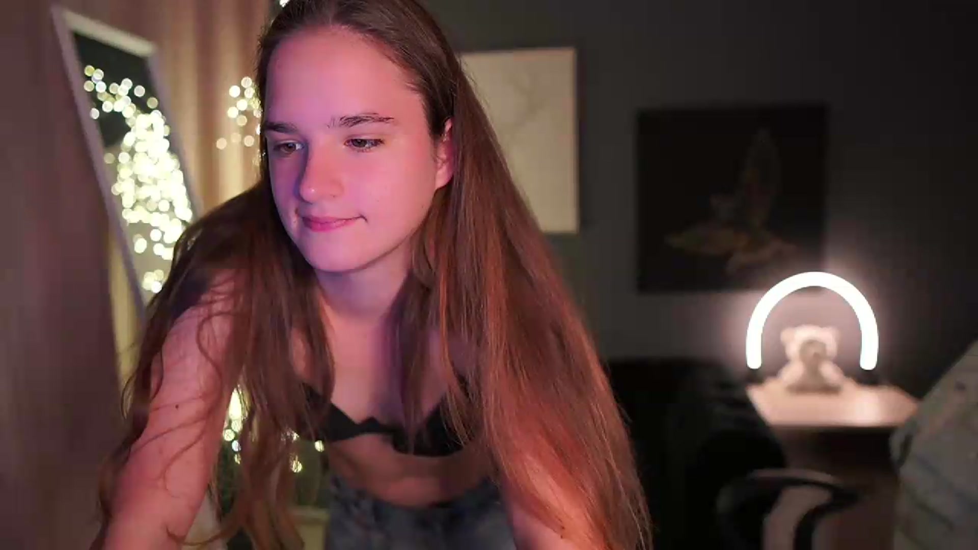 Gallery image thumbnail from Suzysky's myfreecams stream on, 06/13/2026, 17:57 image 13 of 20