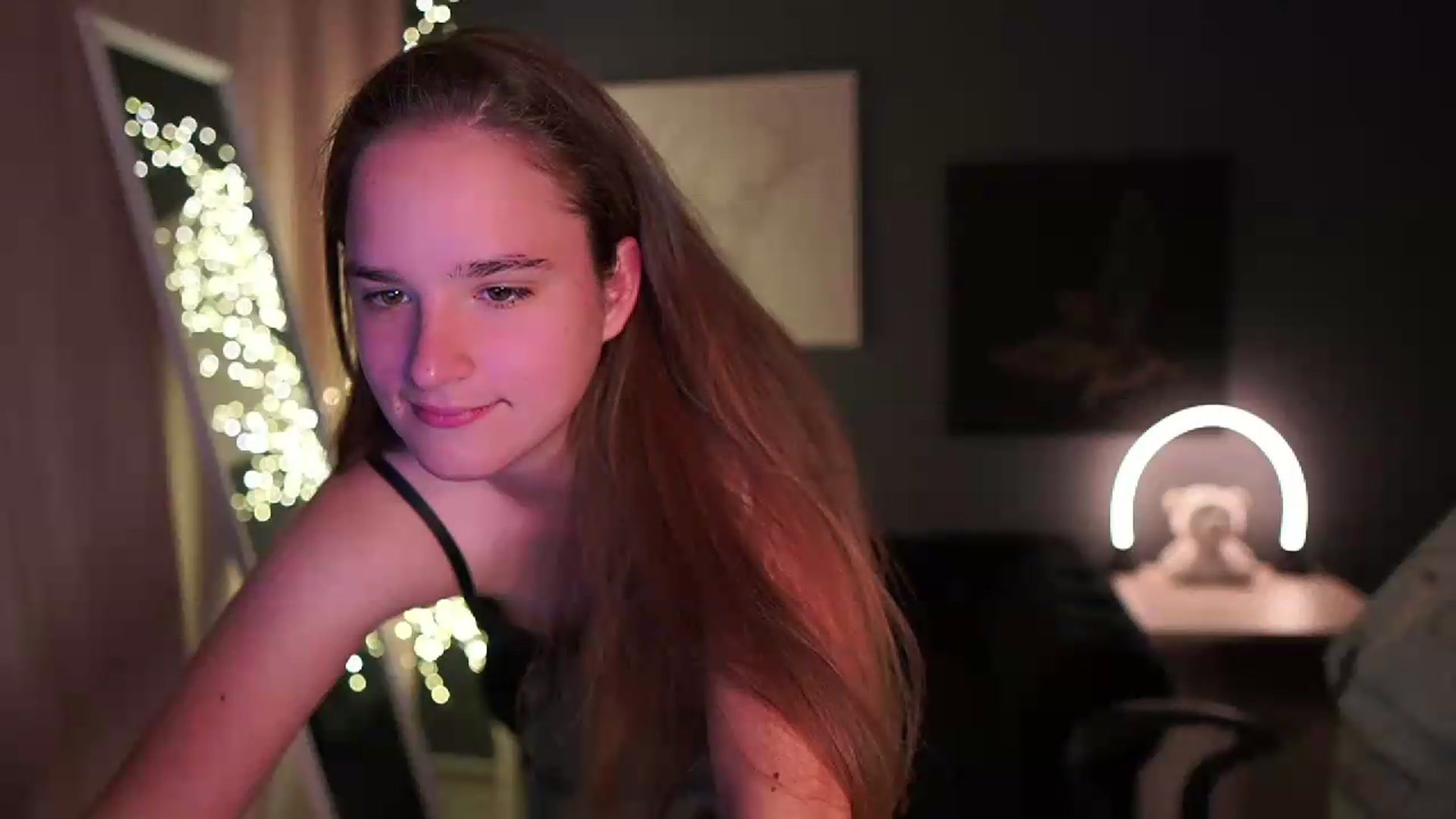 Gallery image thumbnail from Suzysky's myfreecams stream on, 06/13/2026, 17:57 image 4 of 20