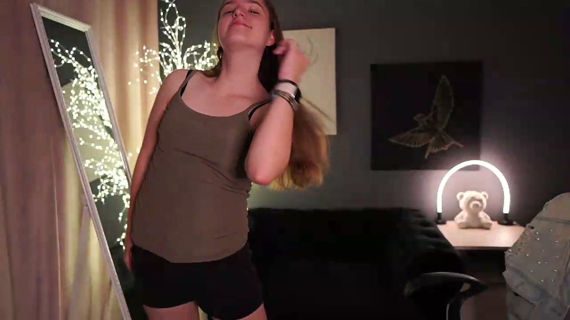 Gallery image thumbnail from Suzysky's myfreecams stream on, 06/14/2026, 08:46 image 15 of 20