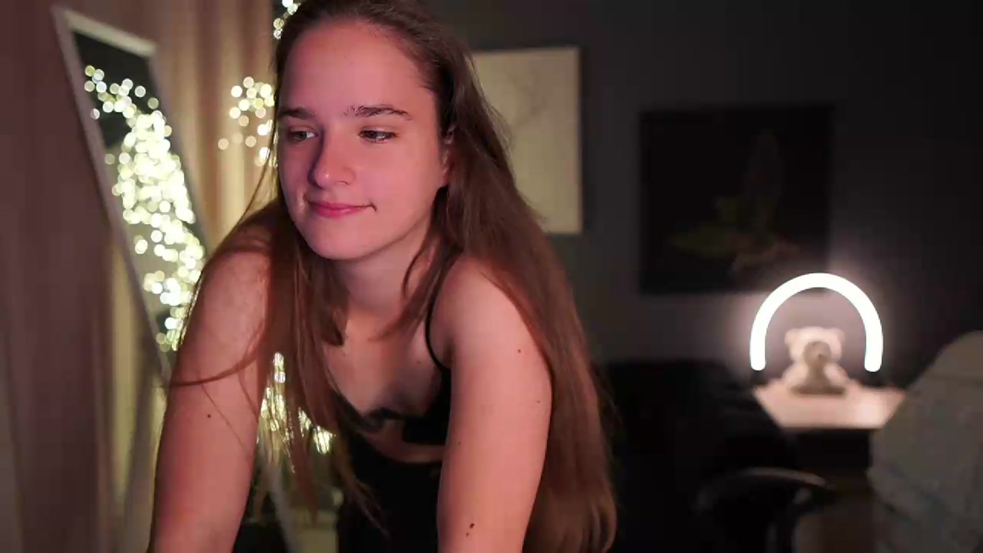 Gallery image thumbnail from Suzysky's myfreecams stream on, 06/14/2026, 08:46 image 17 of 20