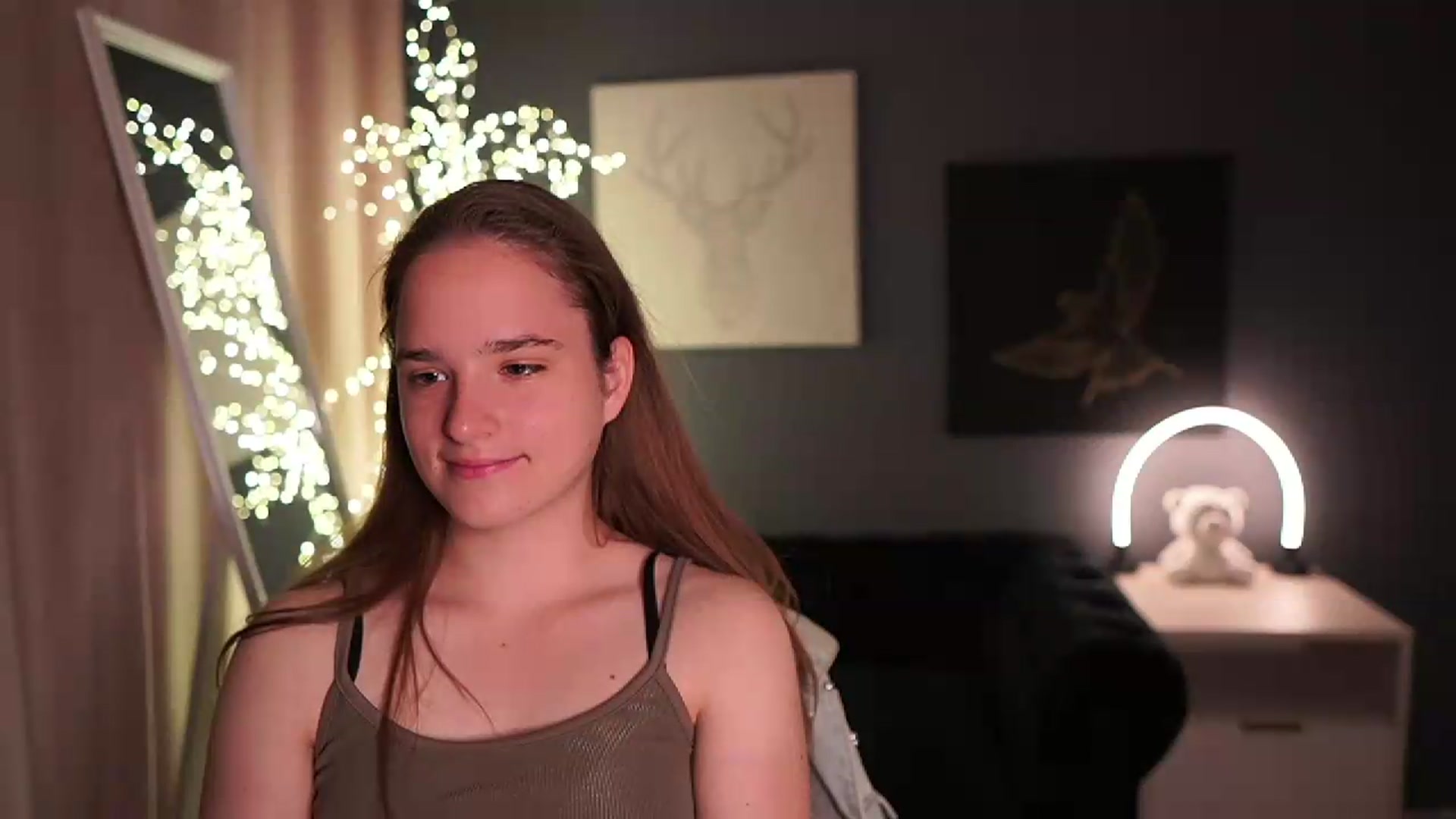 Gallery image thumbnail from Suzysky's myfreecams stream on, 06/14/2026, 10:04 image 12 of 20
