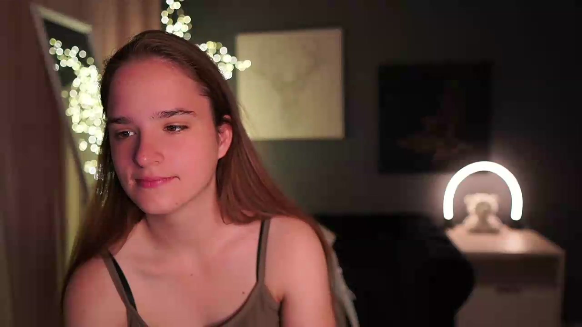 Gallery image thumbnail from Suzysky's myfreecams stream on, 06/14/2026, 10:04 image 5 of 20