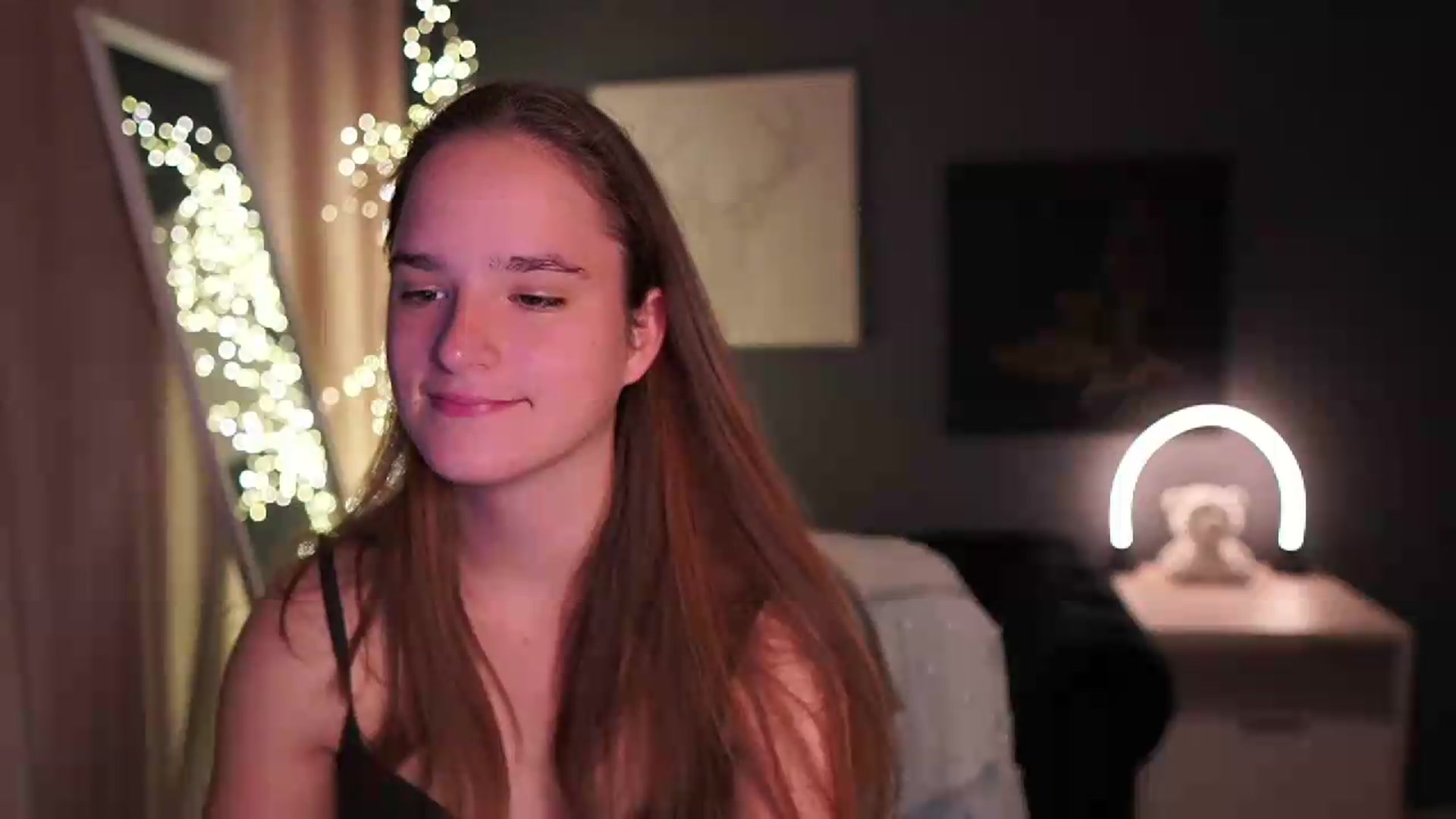 Gallery image thumbnail from Suzysky's myfreecams stream on, 06/14/2026, 13:02 image 11 of 20