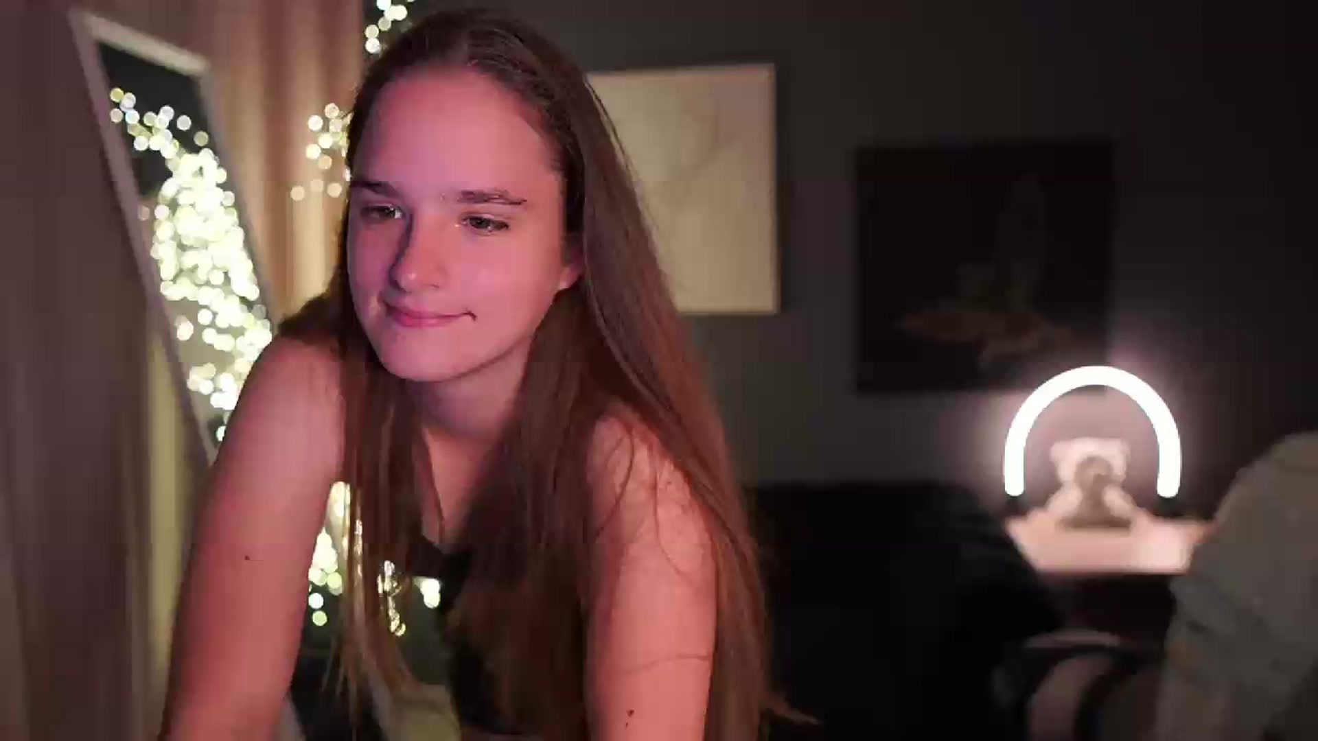 Gallery image thumbnail from Suzysky's myfreecams stream on, 06/14/2026, 13:02 image 1 of 20