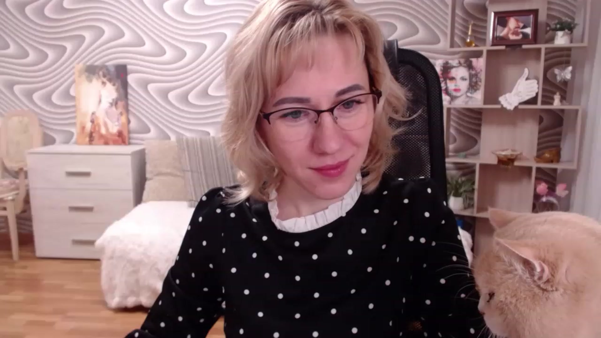 Gallery image thumbnail from SvenIsolde's myfreecams stream on, 11/26/2022, 19:31 image 9 of 20